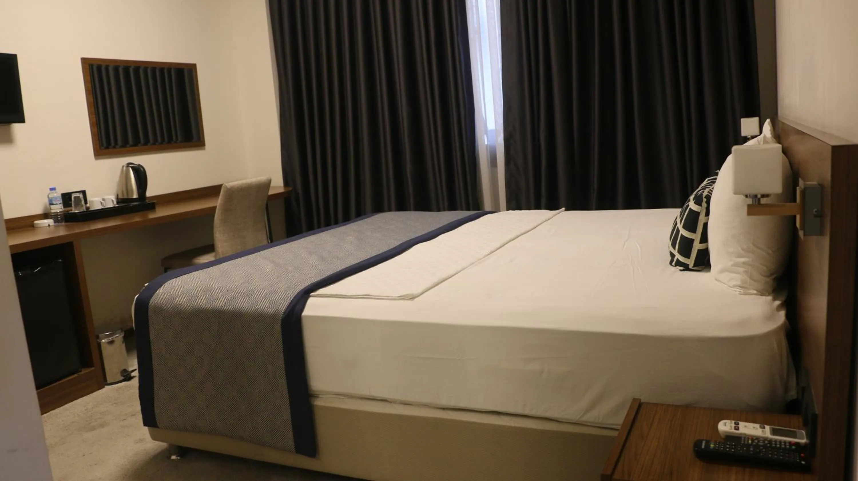 Photo of the whole room, Bed in My Rezidans Hotel