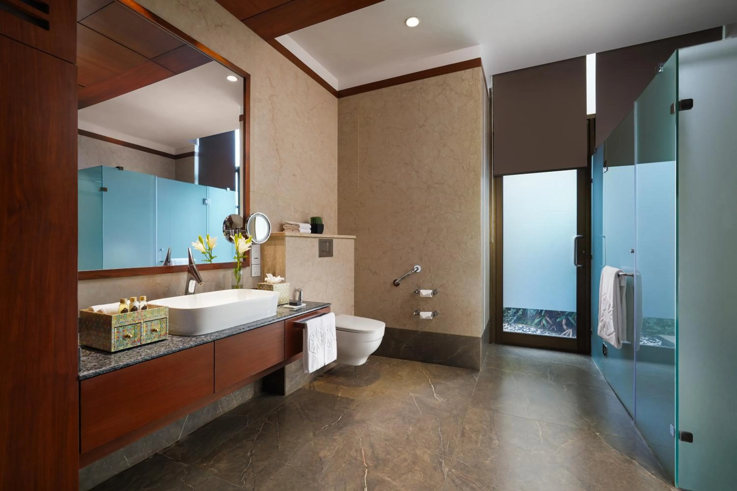 Bathroom in Taj Damdama Lake Resort & Spa, Gurugram
