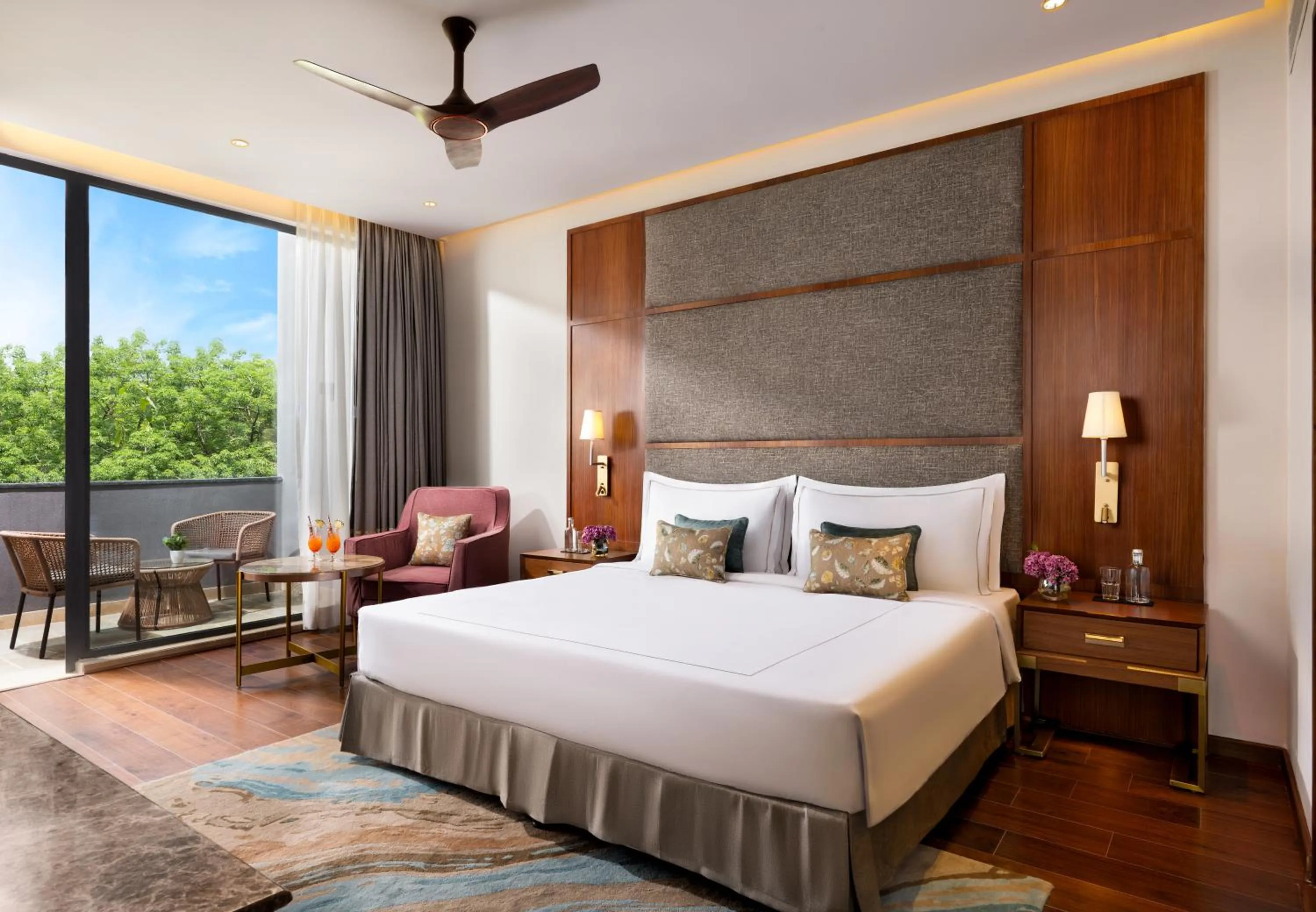 Bedroom, Bed in Taj Damdama Lake Resort & Spa, Gurugram