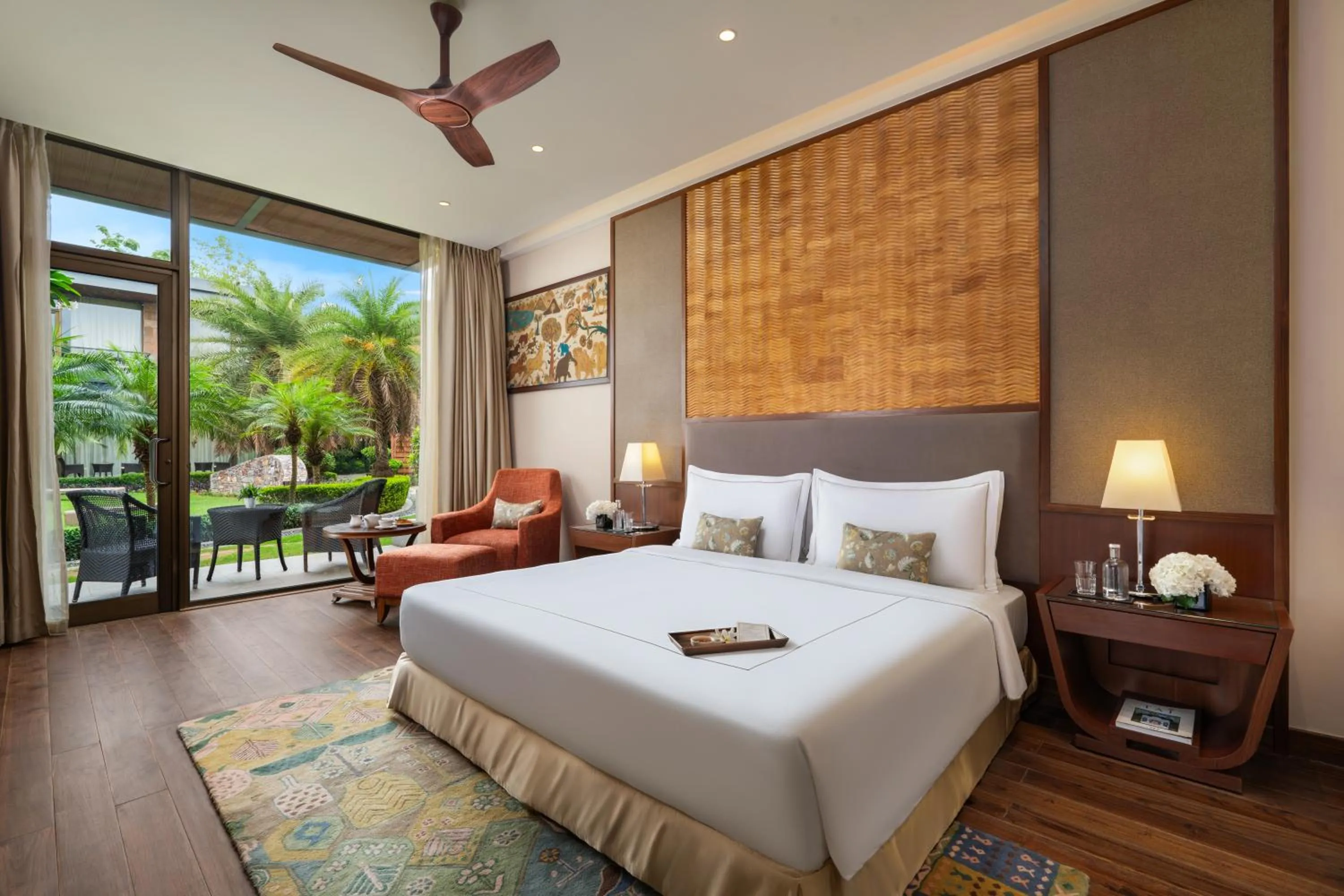 Bedroom, Bed in Taj Damdama Lake Resort & Spa, Gurugram