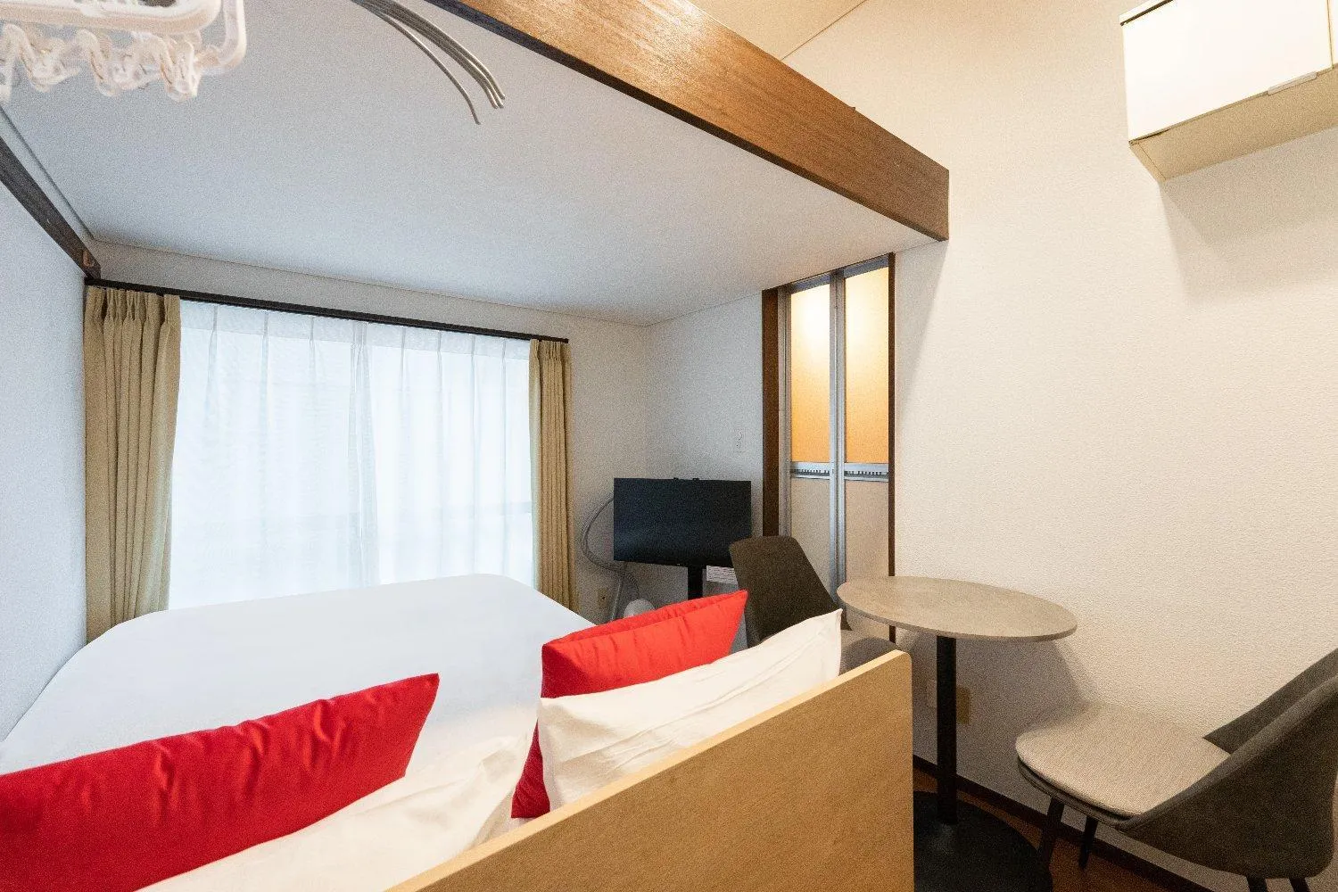 Bedroom, Bed in Green Hill