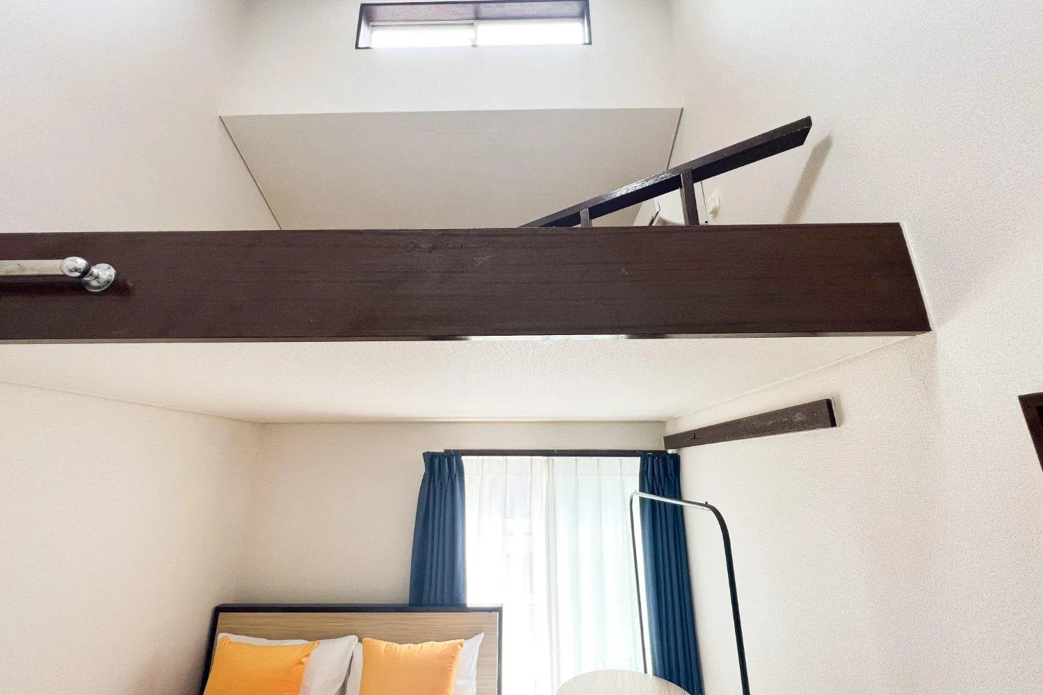 Bedroom, Bed in Green Hill