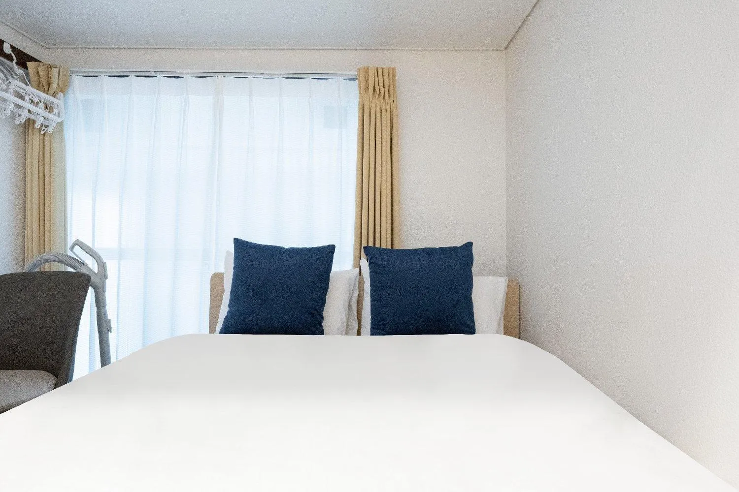 Bedroom, Bed in Green Hill