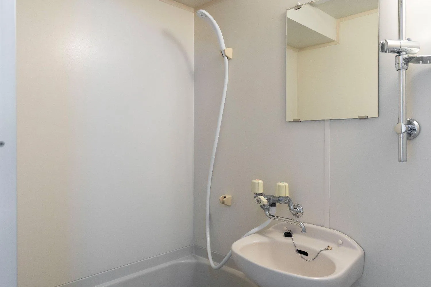 Shower in Collection Yuunagi