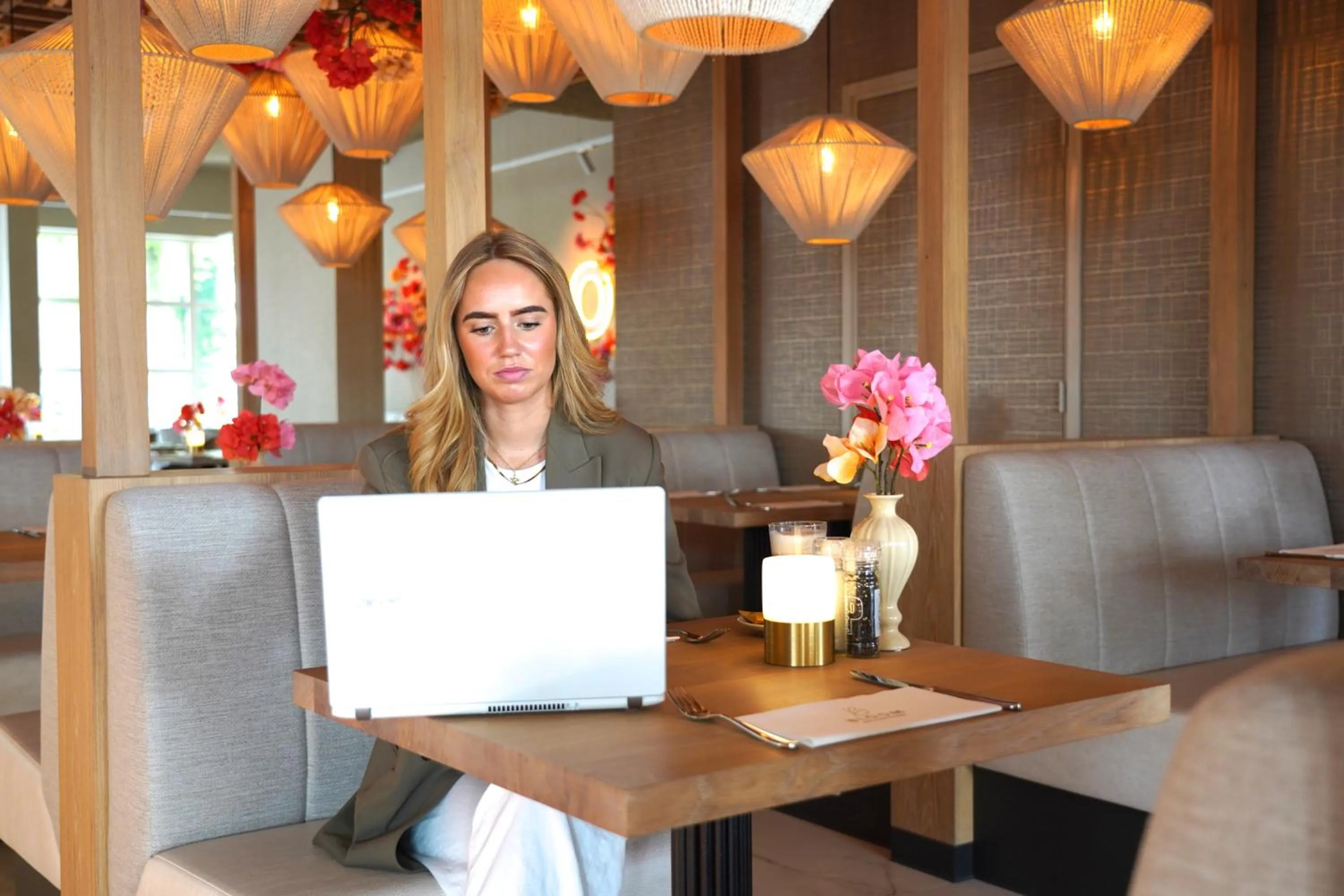 Restaurant/places to eat in Hotel Alkmaar - Bar & Restaurant