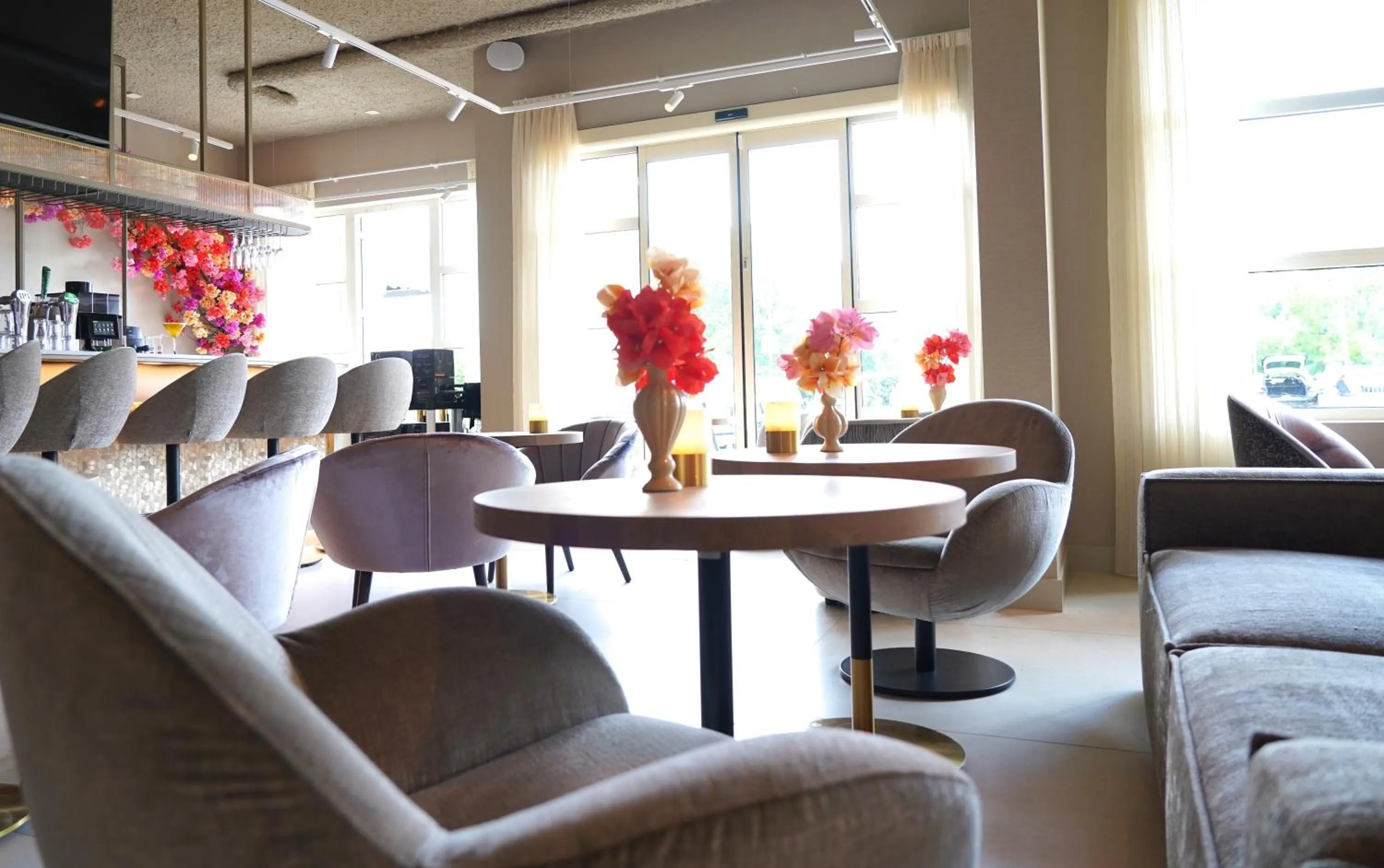 Lounge or bar in Hotel Alkmaar - Bar & Restaurant