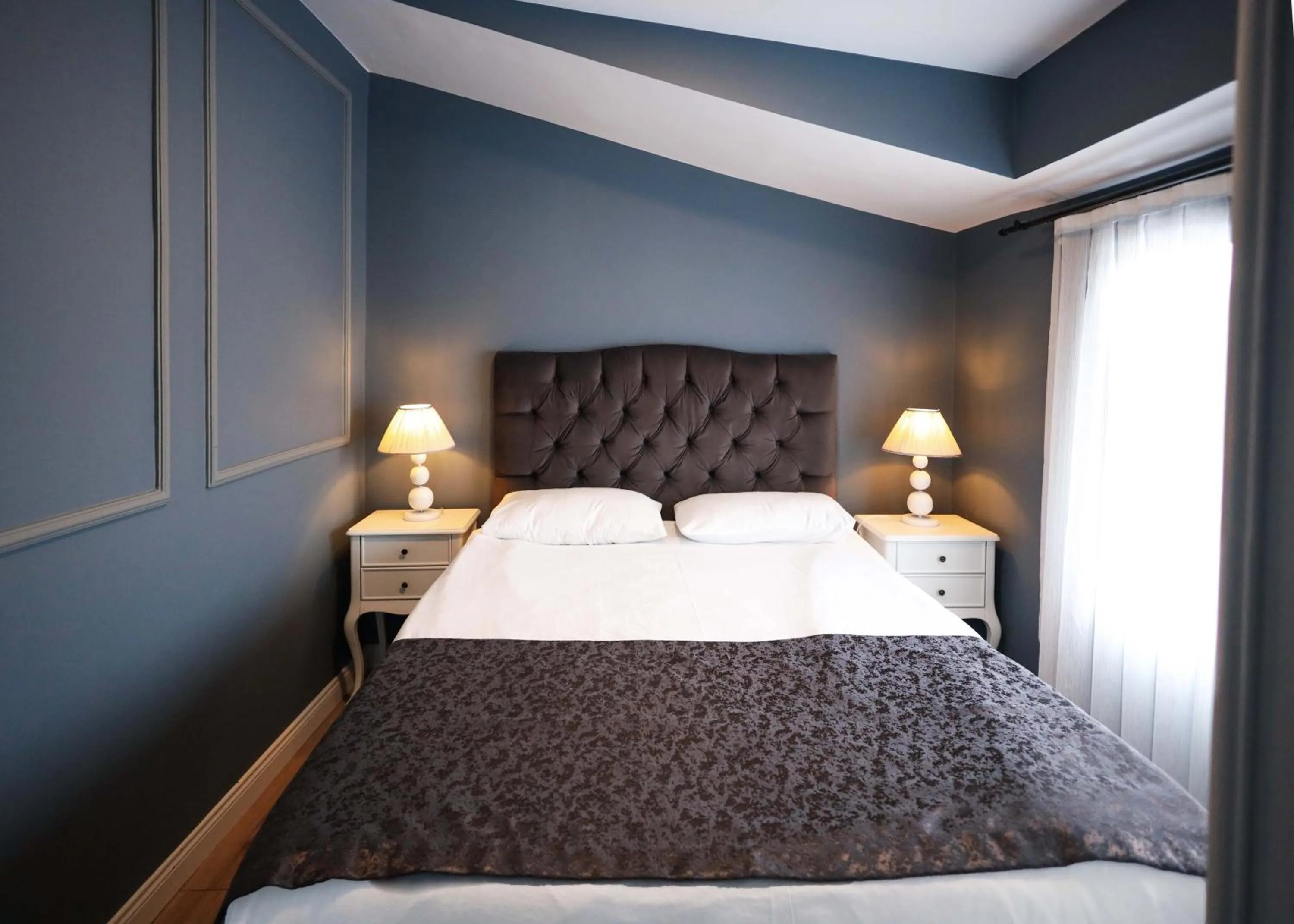 Bedroom, Bed in Selvese Suites, Serviced Living in Galata