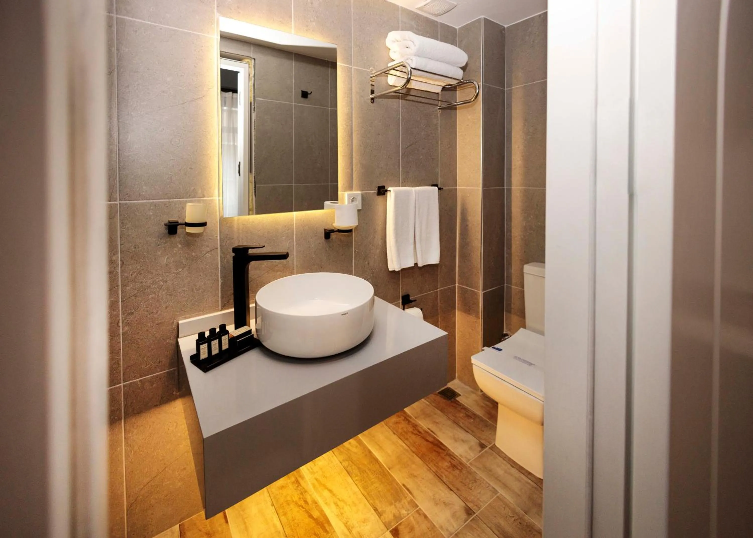 Bathroom in Selvese Suites, Serviced Living in Galata