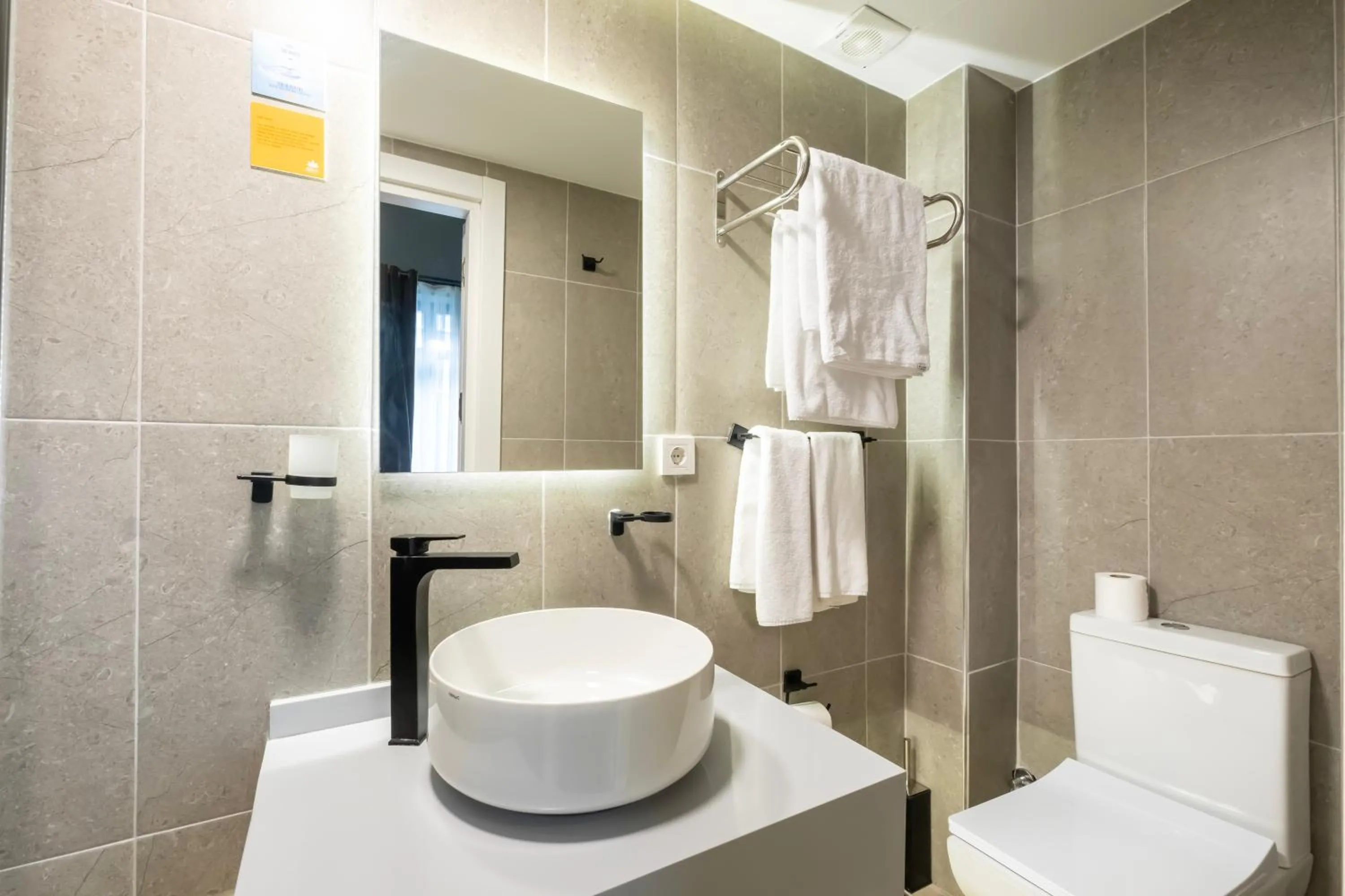 Toilet in Selvese Suites, Serviced Living in Galata