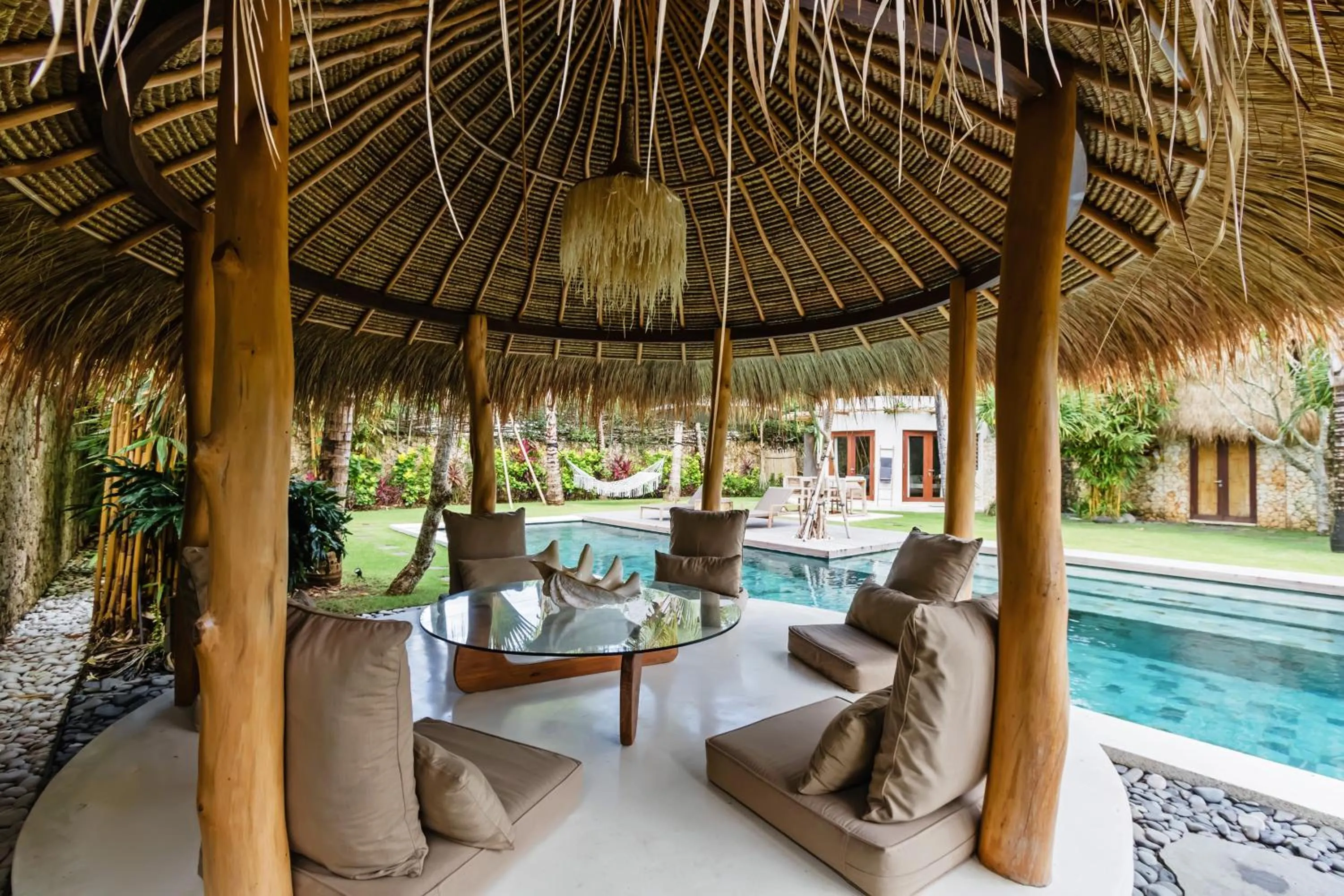 Acacia Bungalows Bingin