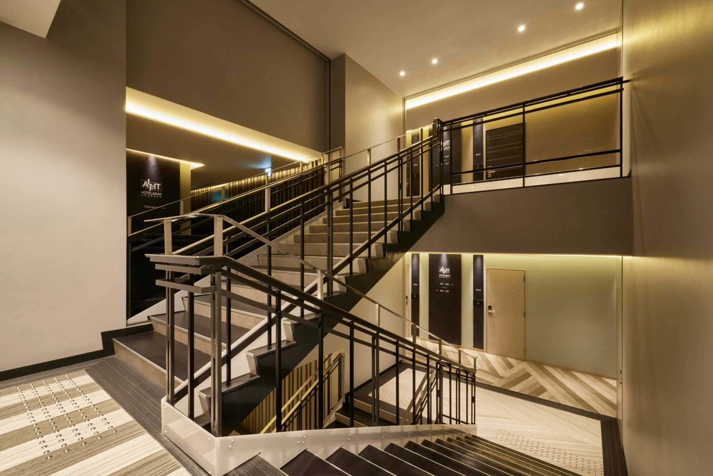 Text overlay in ALFIT HOTEL & BAR AKASAKA