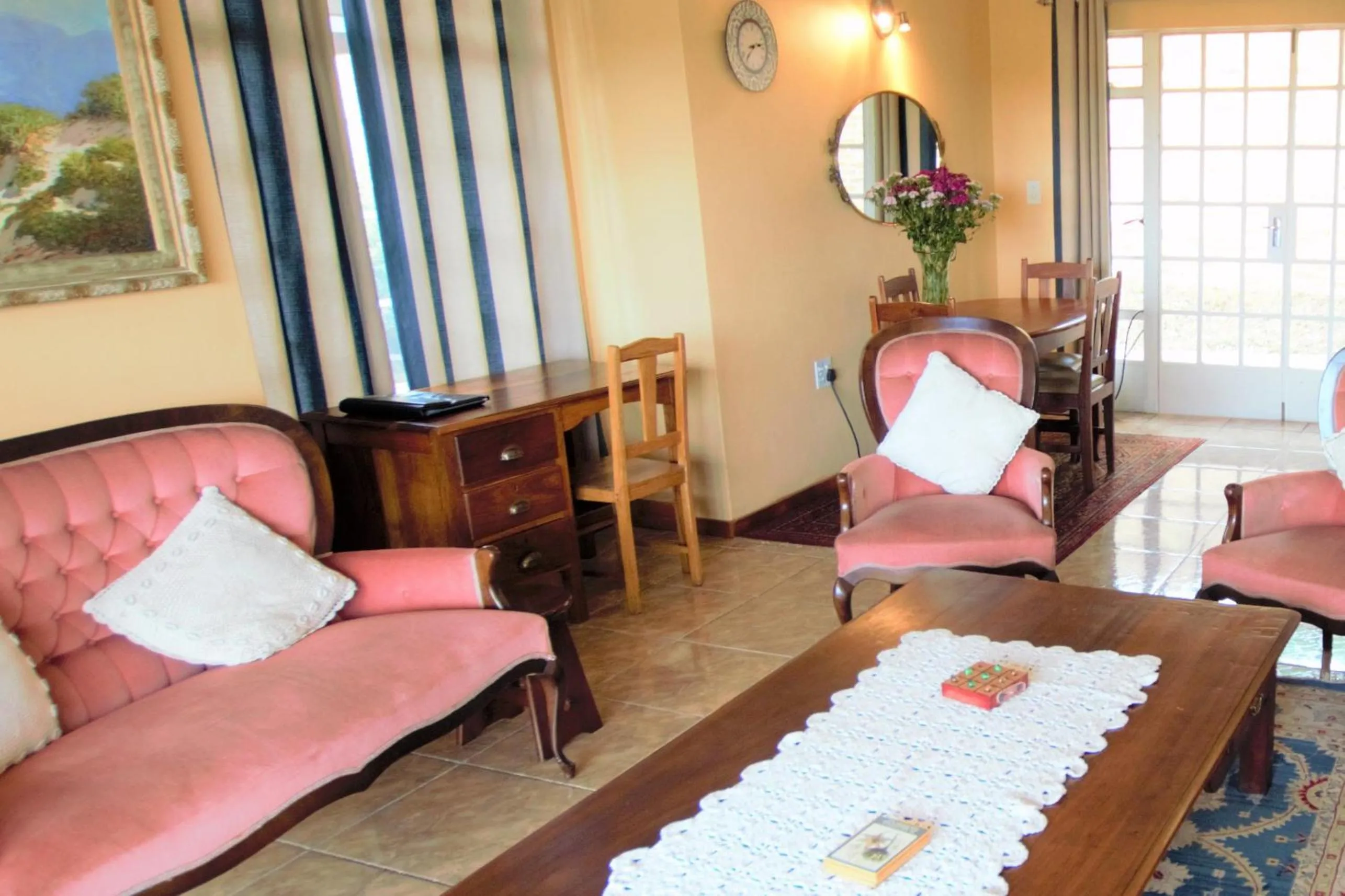 Photo of the whole room in Emzini Apartments