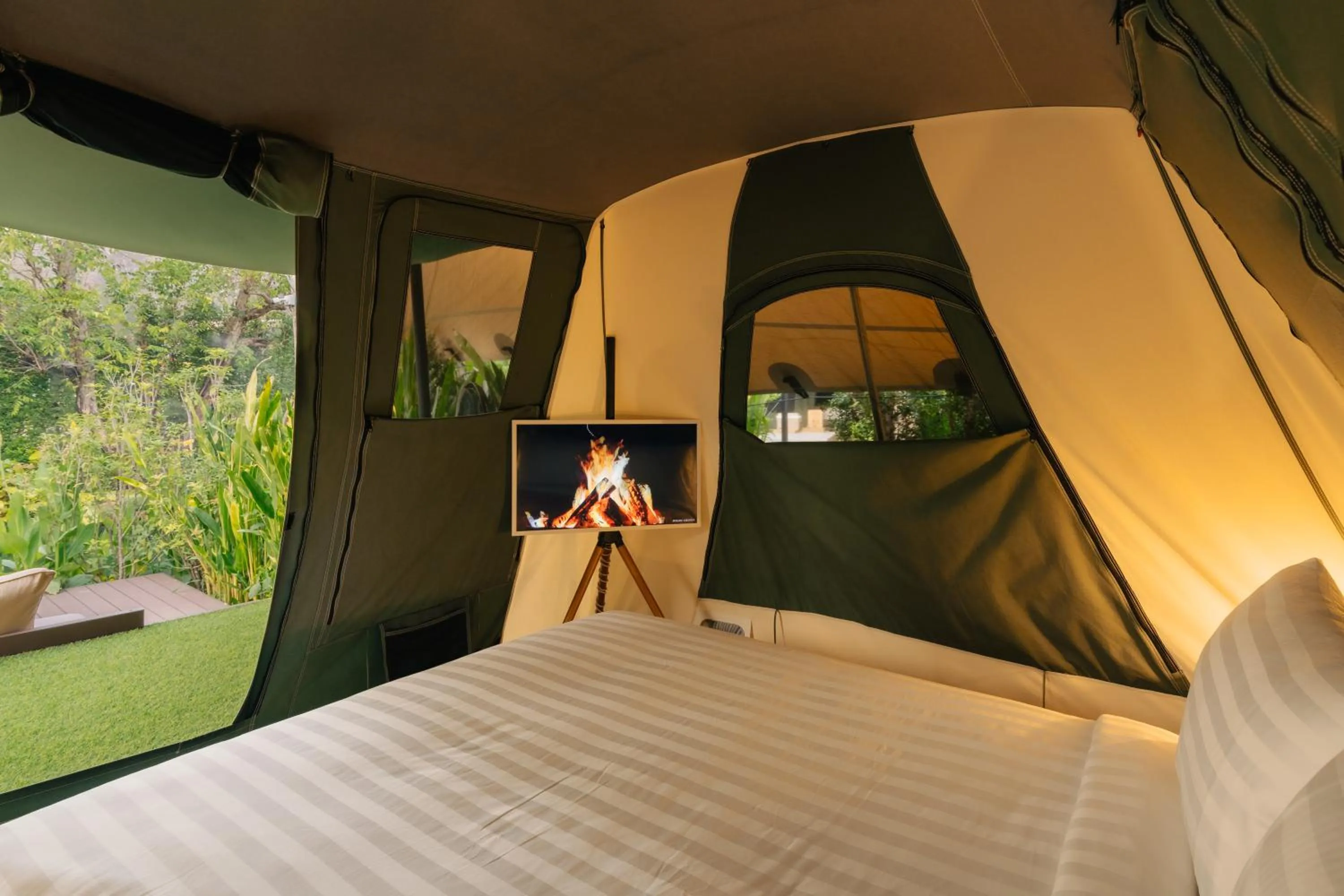 TV and multimedia, Bed in CAMP CAYLA - EDEN