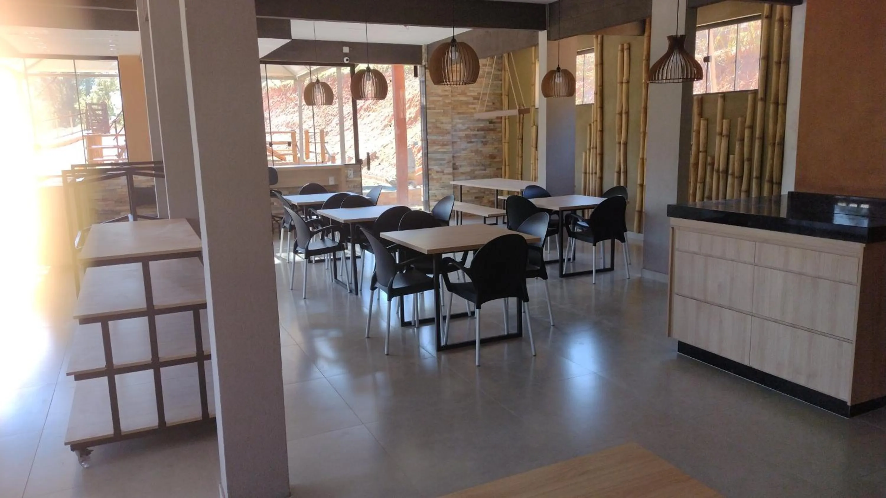 Restaurant/places to eat in Pousada Boutique Raio de Luz