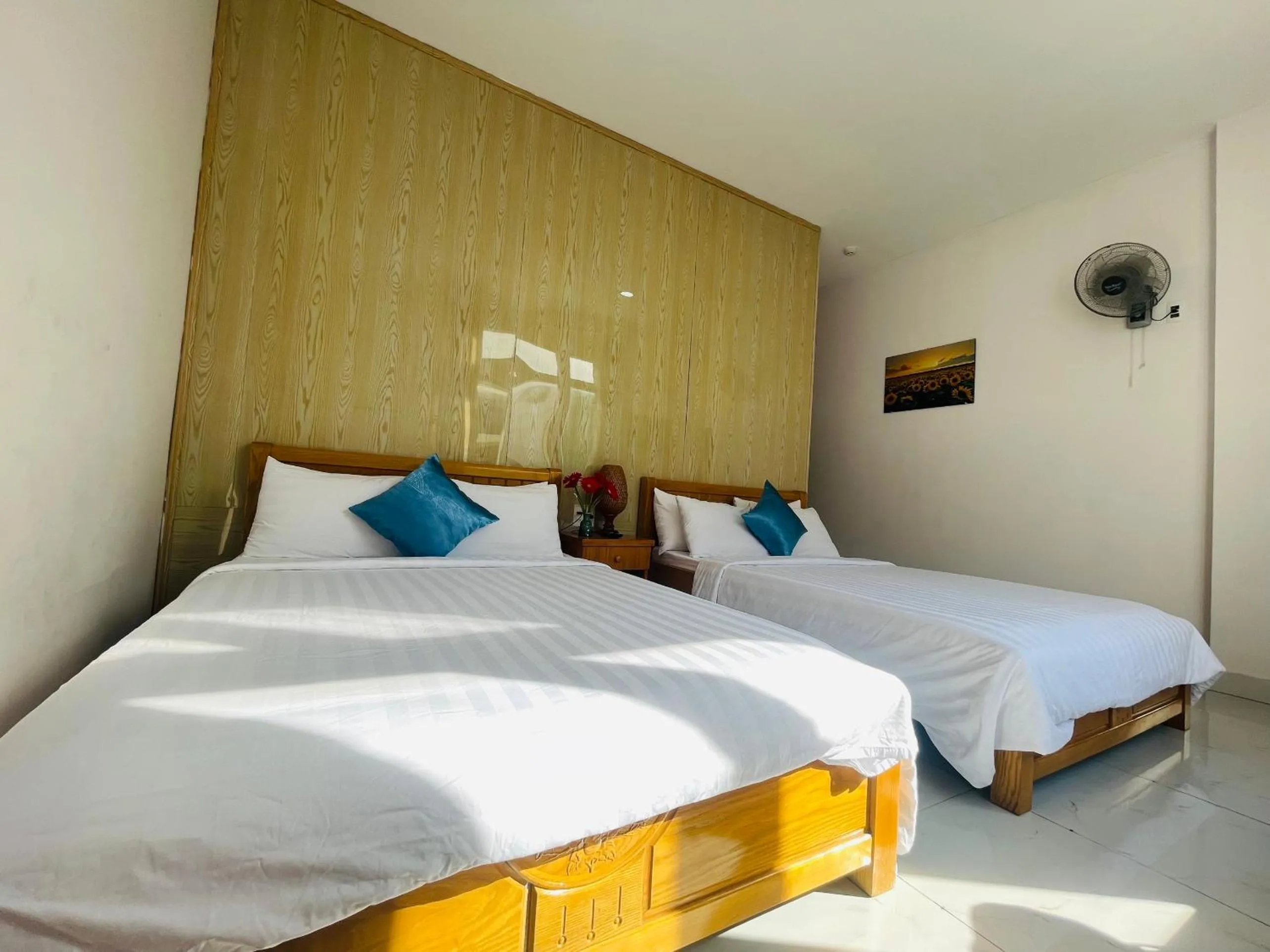 Property building, Bed in Đảo Hoa Dalat Hotel