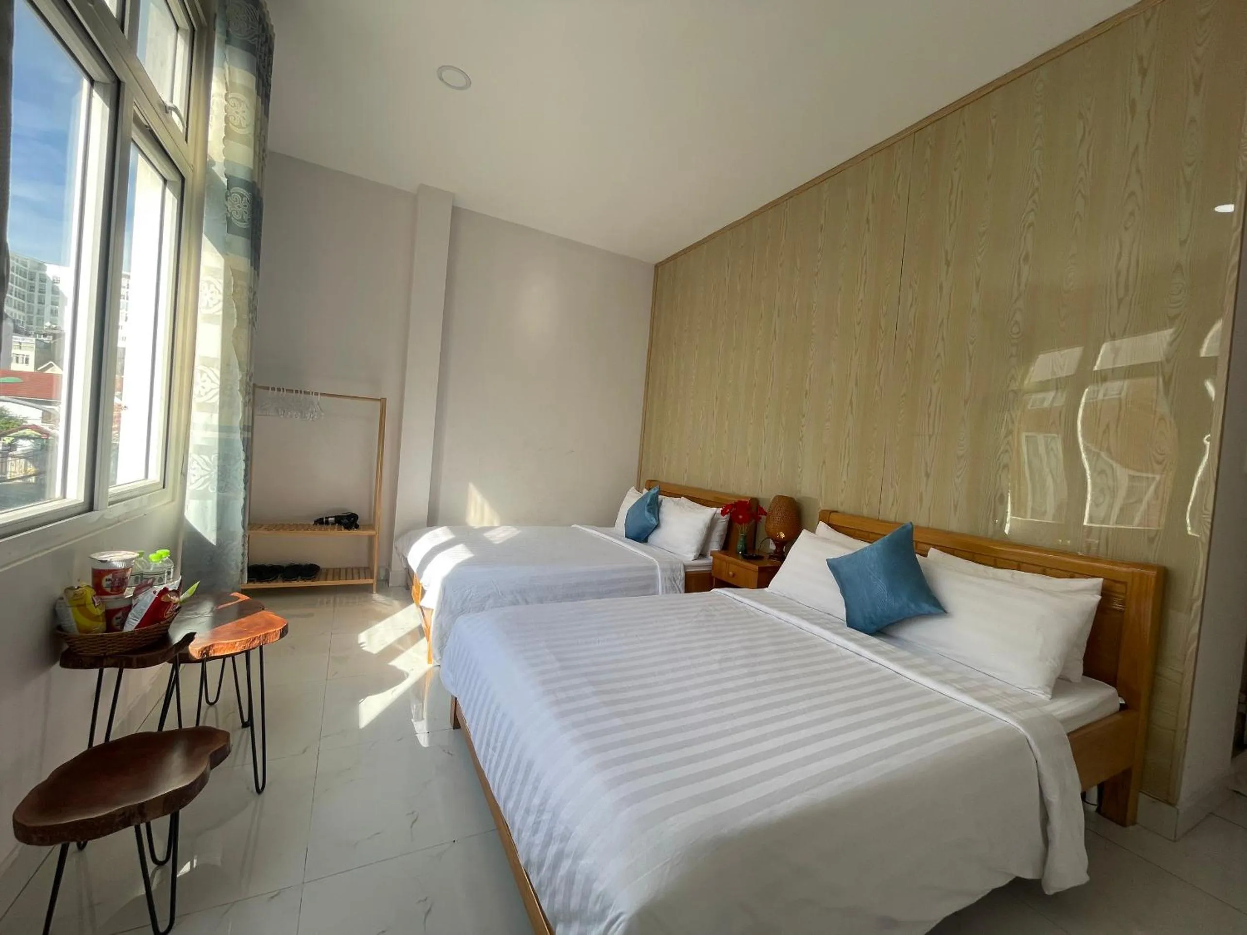 Property building, Bed in Đảo Hoa Dalat Hotel