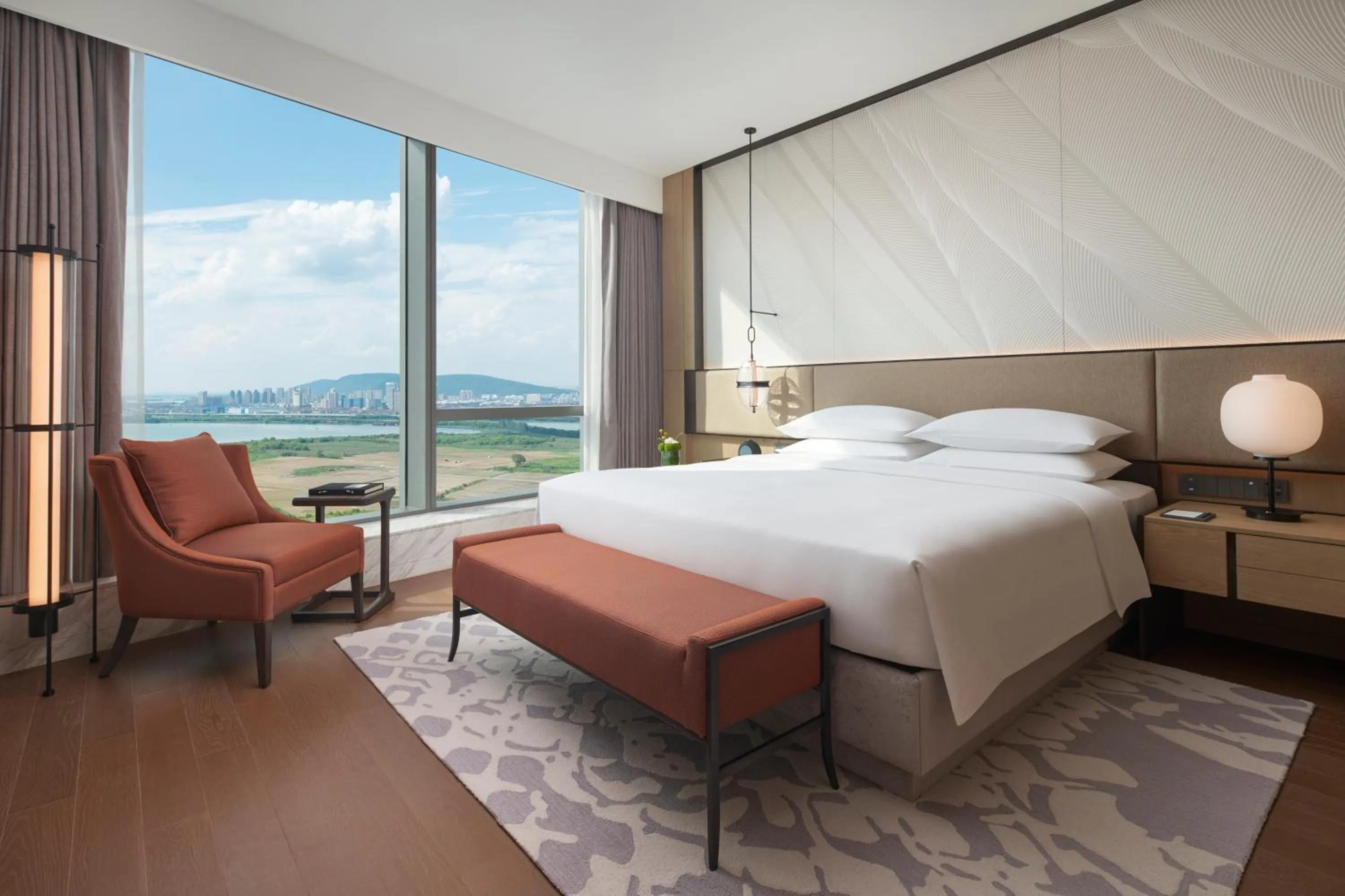 Bed in Hyatt Regency Changshu Kuncheng Lake