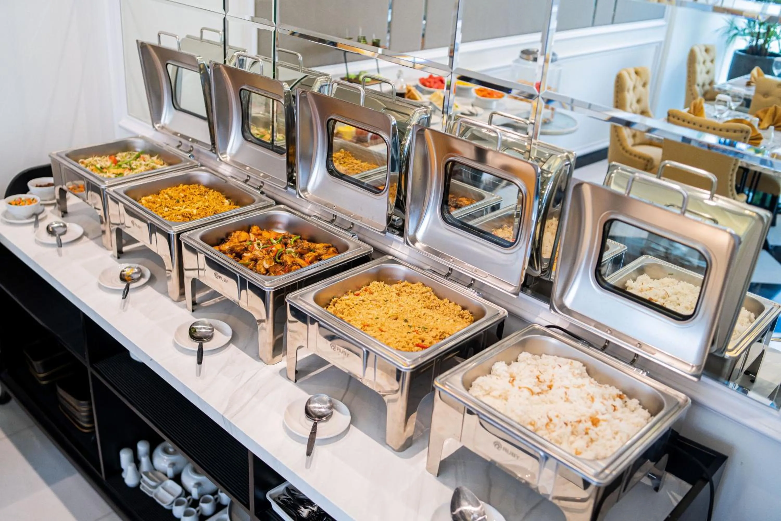 Food and drinks in The Difan Hotel