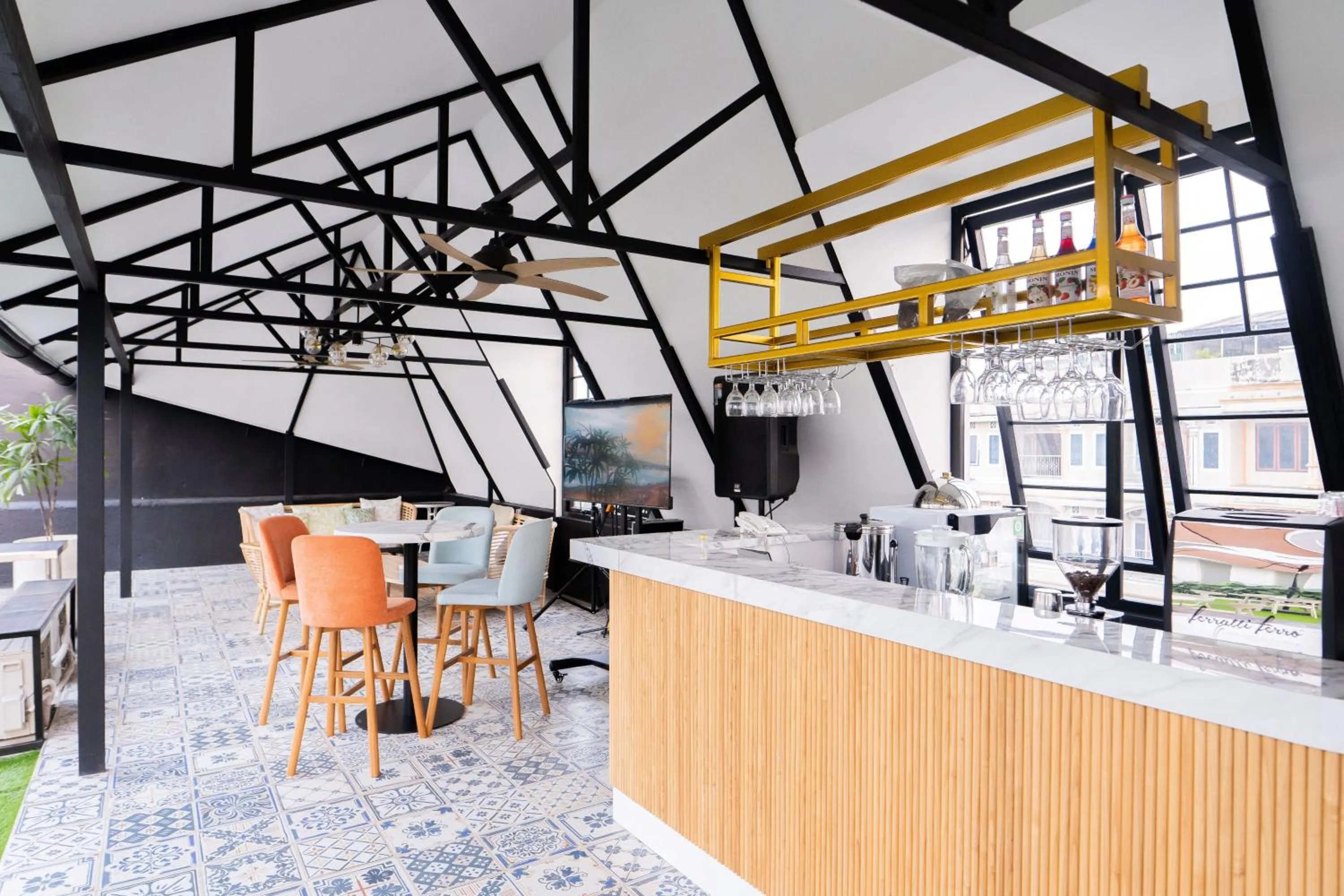 Restaurant/places to eat in The Difan Hotel