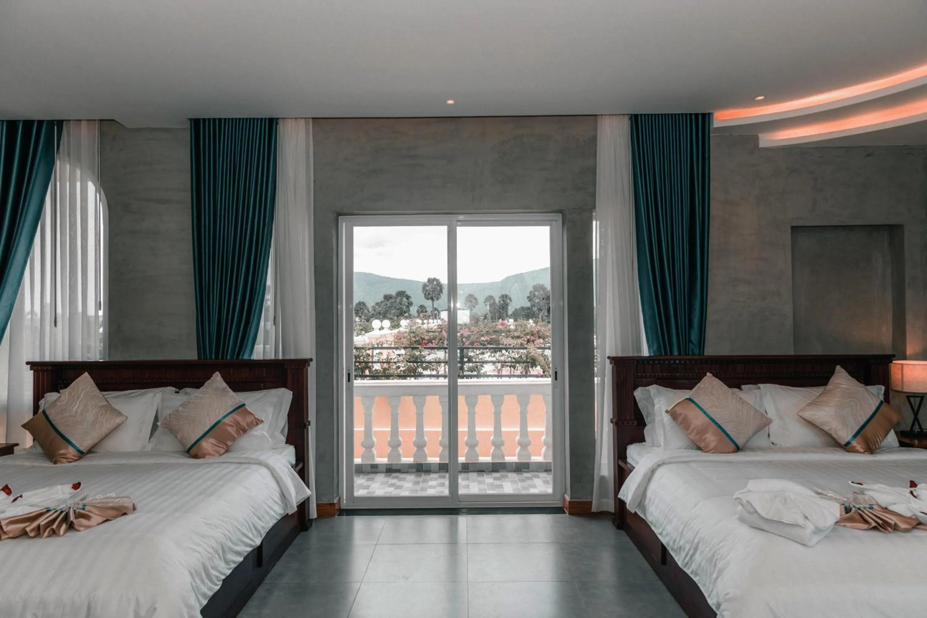 Photo of the whole room, Bed in Sokchea Kampot Hotel