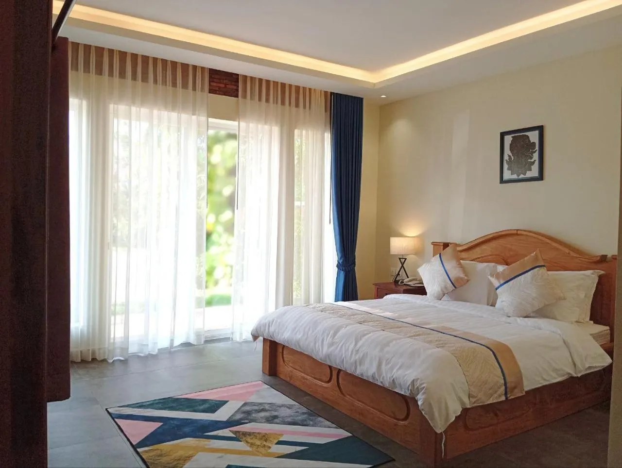 Bed in Sokchea Kampot Hotel