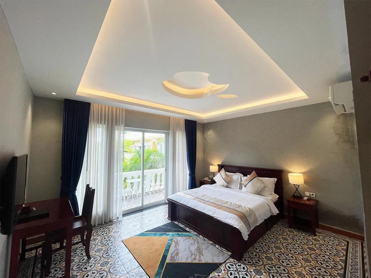 Bedroom, Bed in Sokchea Kampot Hotel