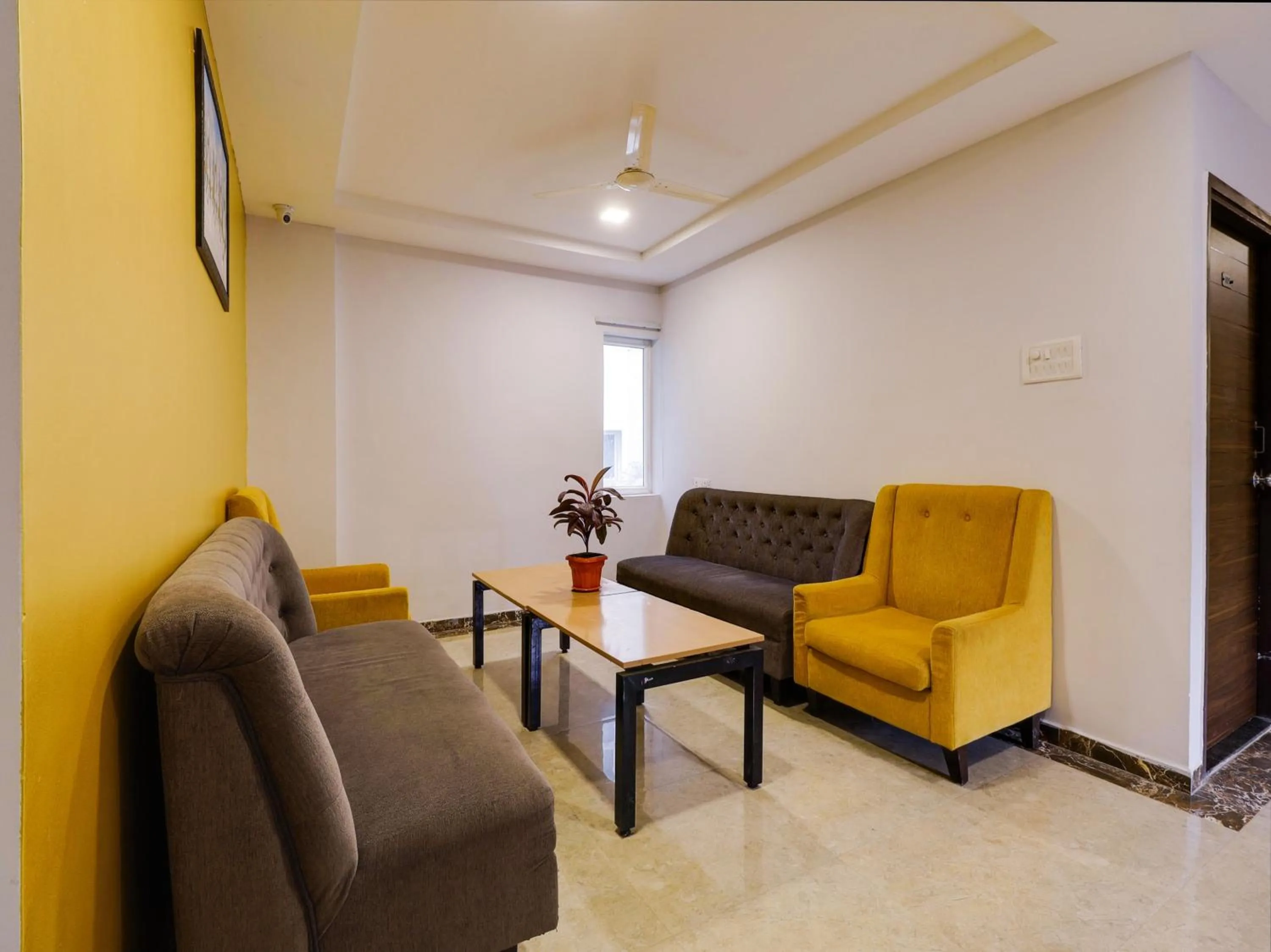 Lobby or reception in Collection O Golden Gate