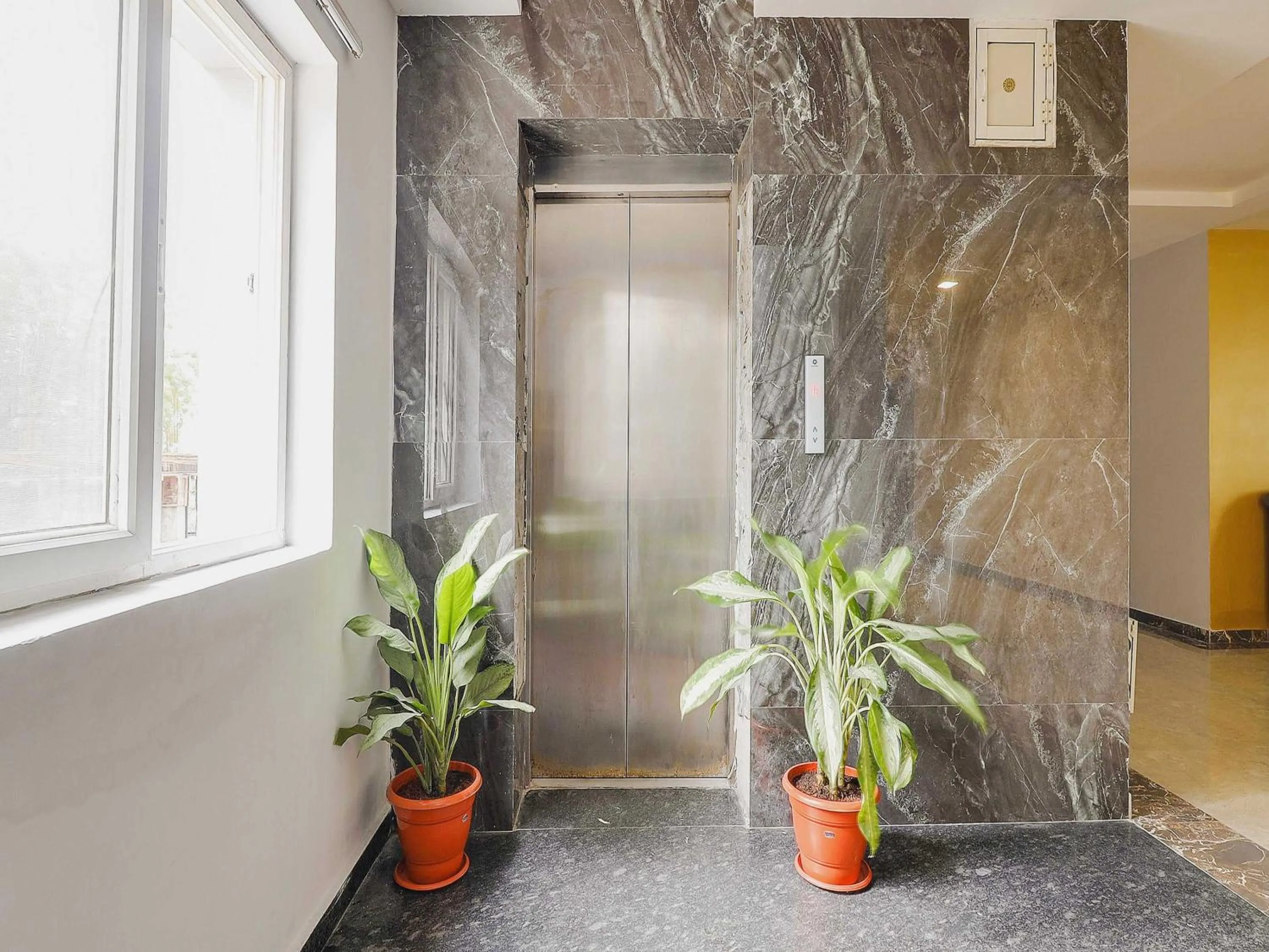 Lobby or reception in Collection O Golden Gate