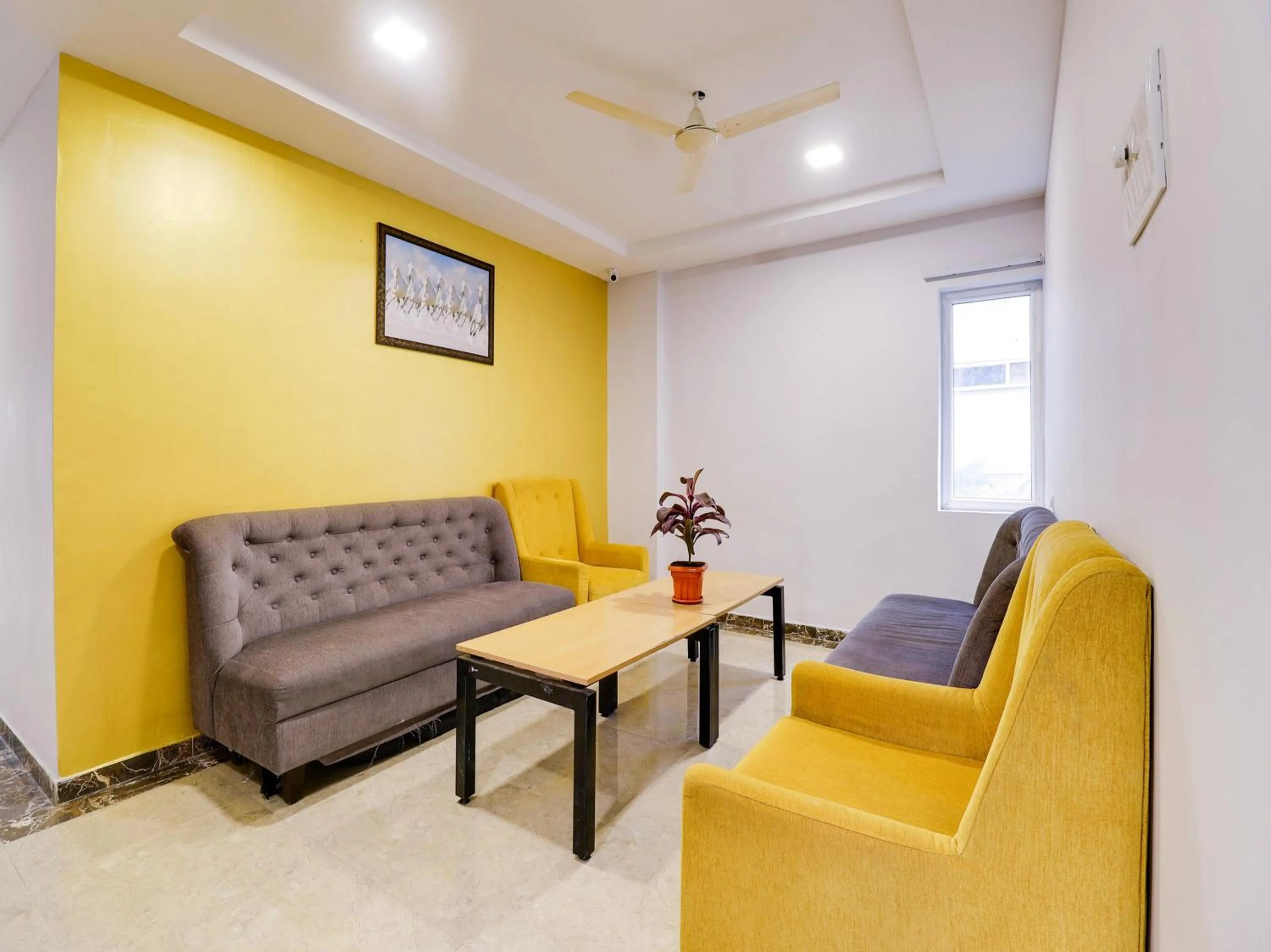 Lobby or reception in Collection O Golden Gate