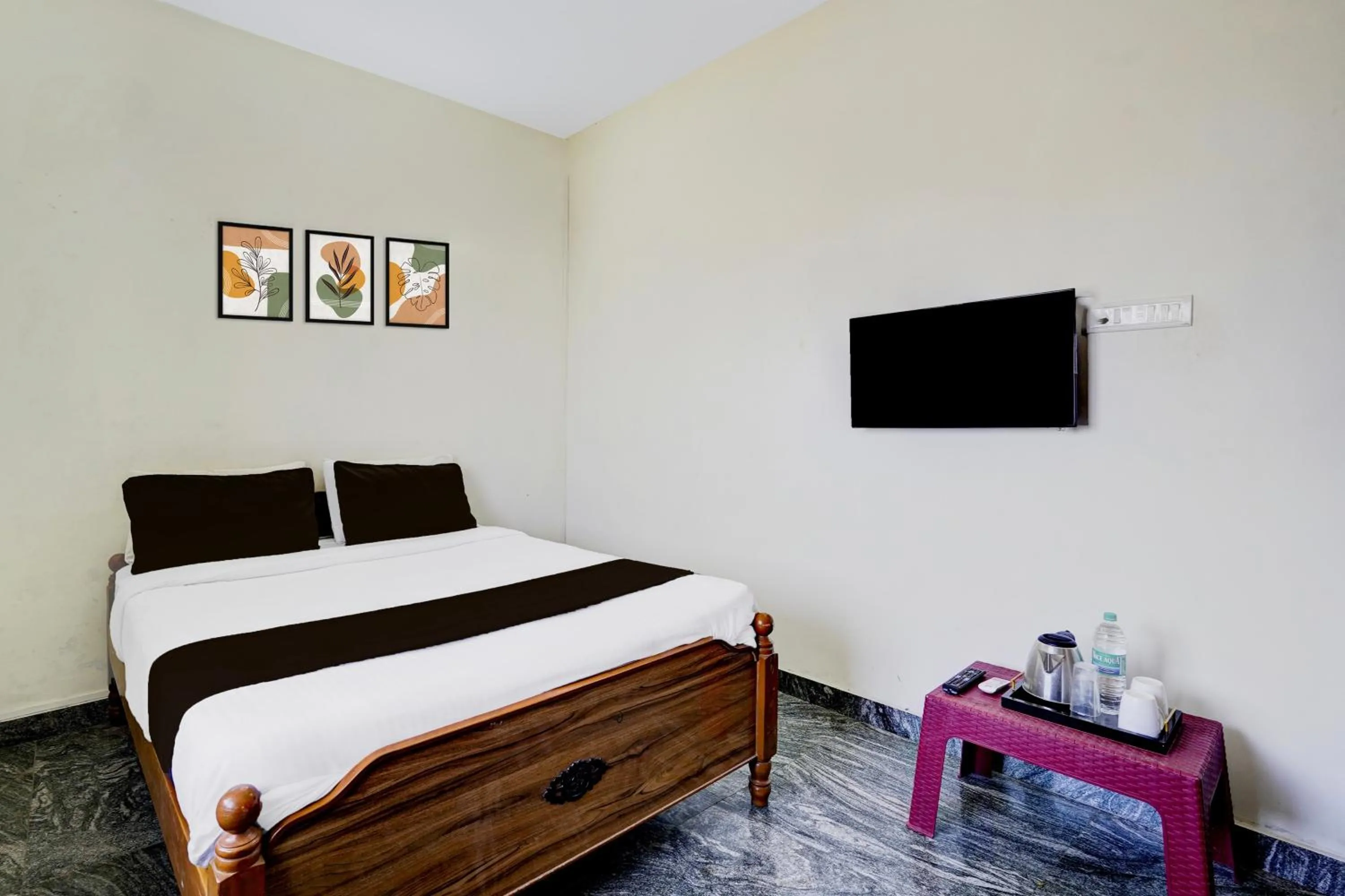 Bedroom, Bed in Super Collection O Sathyabama University Sithalapakkam Formerly Srinivasa Residency