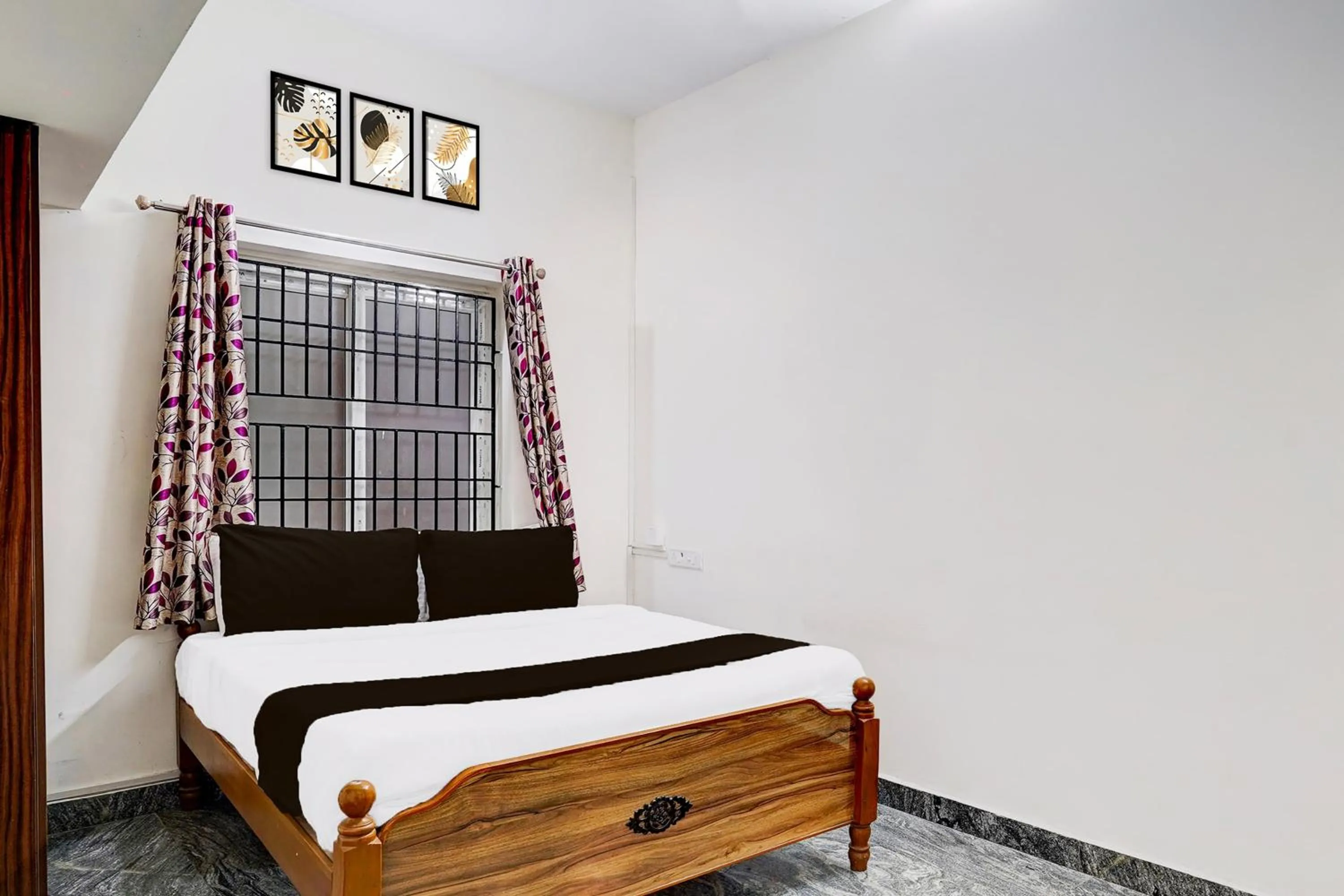 Bedroom, Bed in Super Collection O Sathyabama University Sithalapakkam Formerly Srinivasa Residency