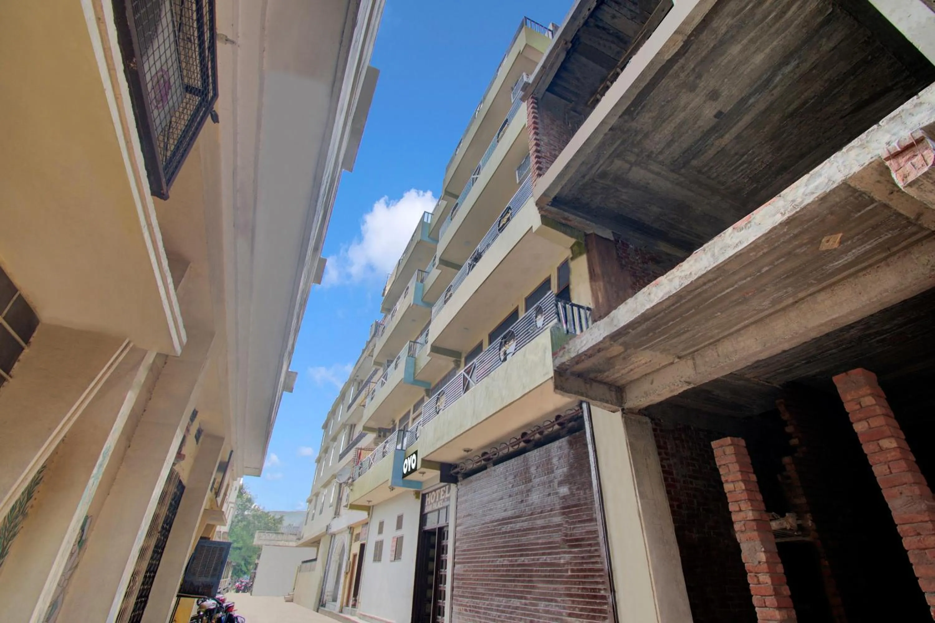 Facade/entrance in Hotel O Asian palace near jalmahal amer jaipur city