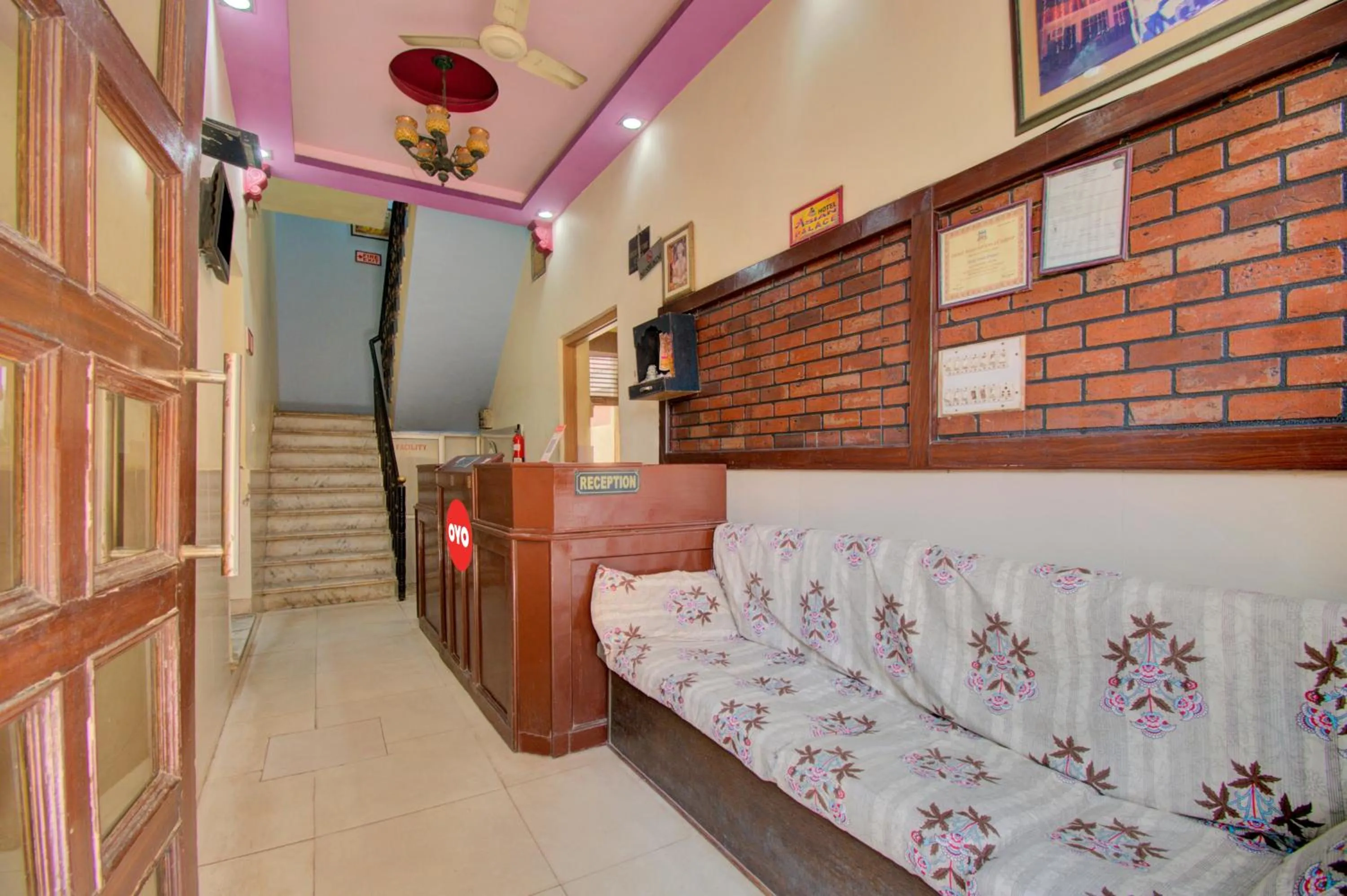 Lobby or reception in Hotel O Asian Palace