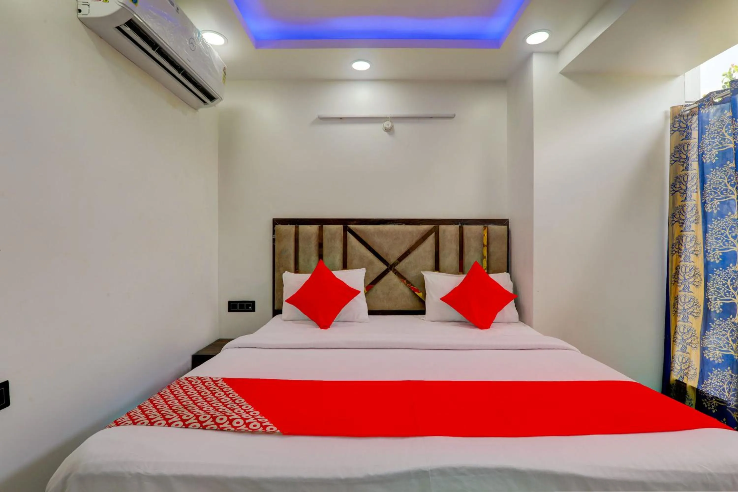 Bedroom, Bed in Super Hotel O Love Inn