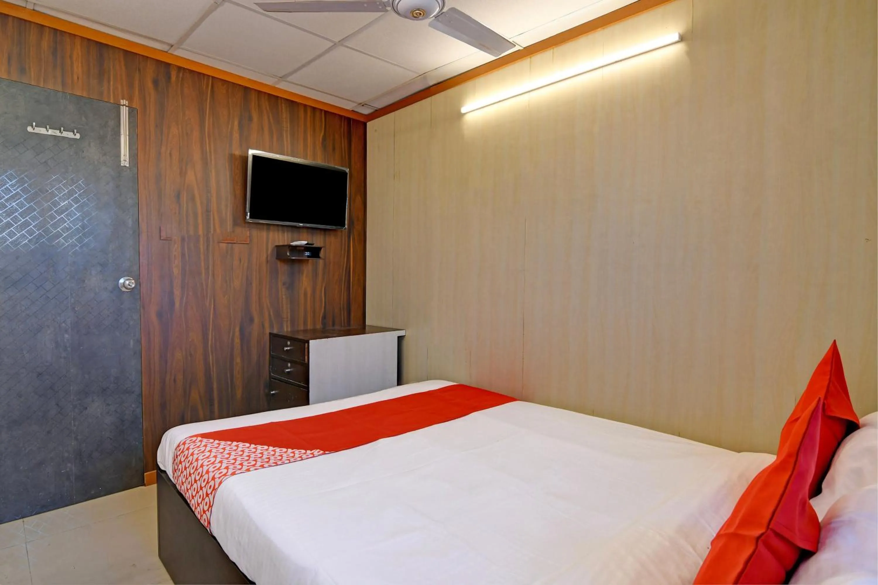 Bedroom, Bed in Super Hotel O Jalan Regency