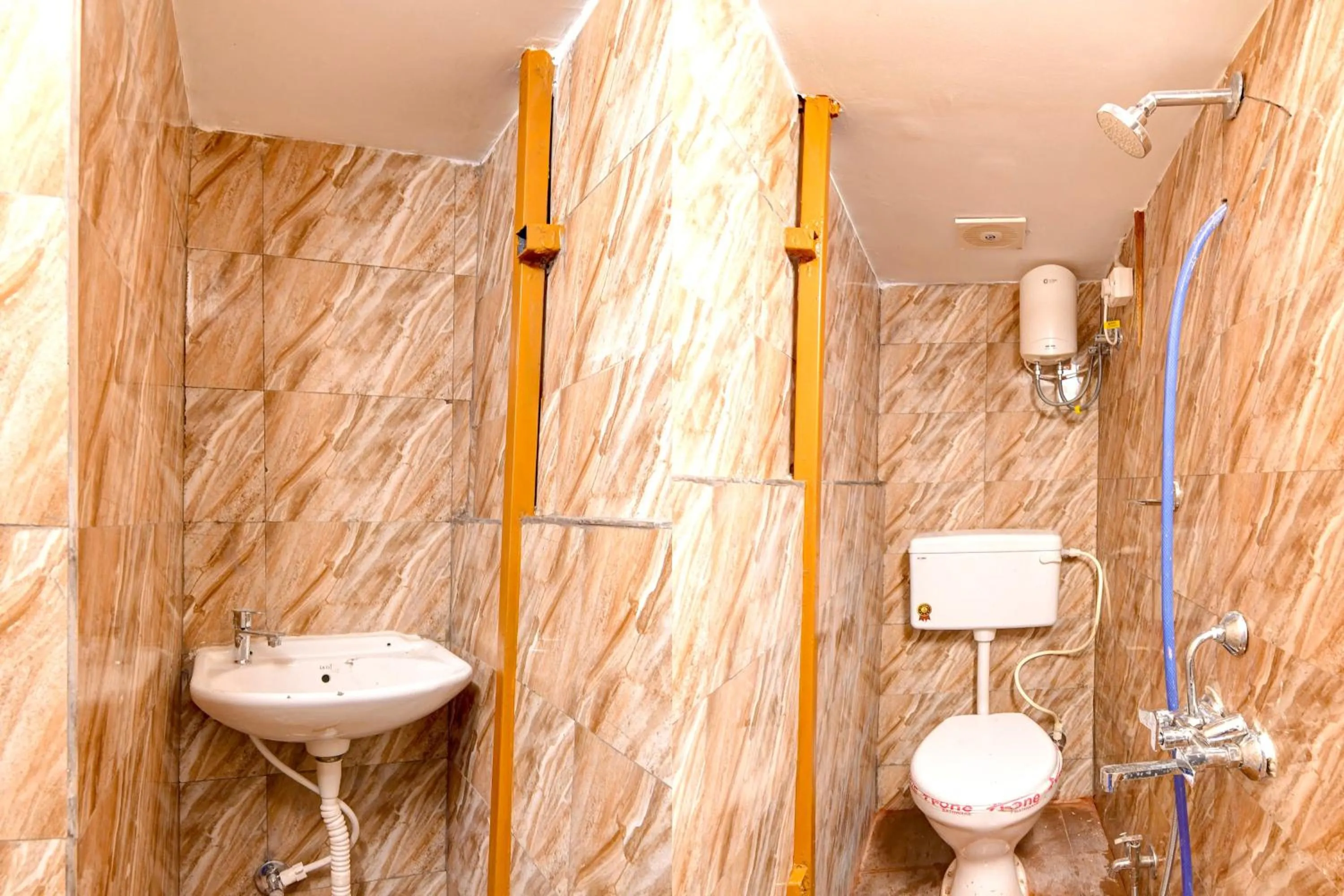 Bathroom in Super Hotel O Jalan Regency