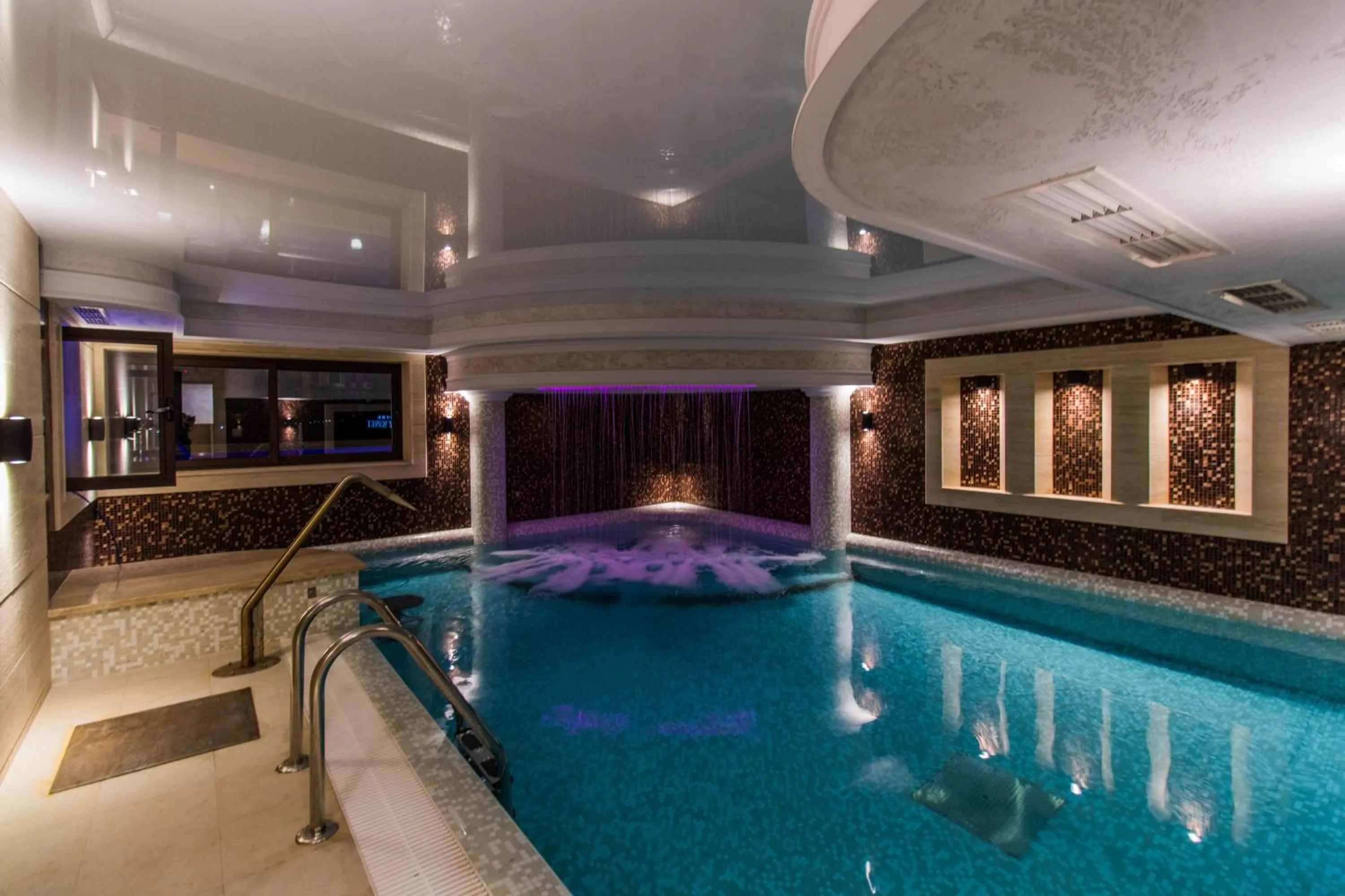 Pool view in Hotel Bohemi