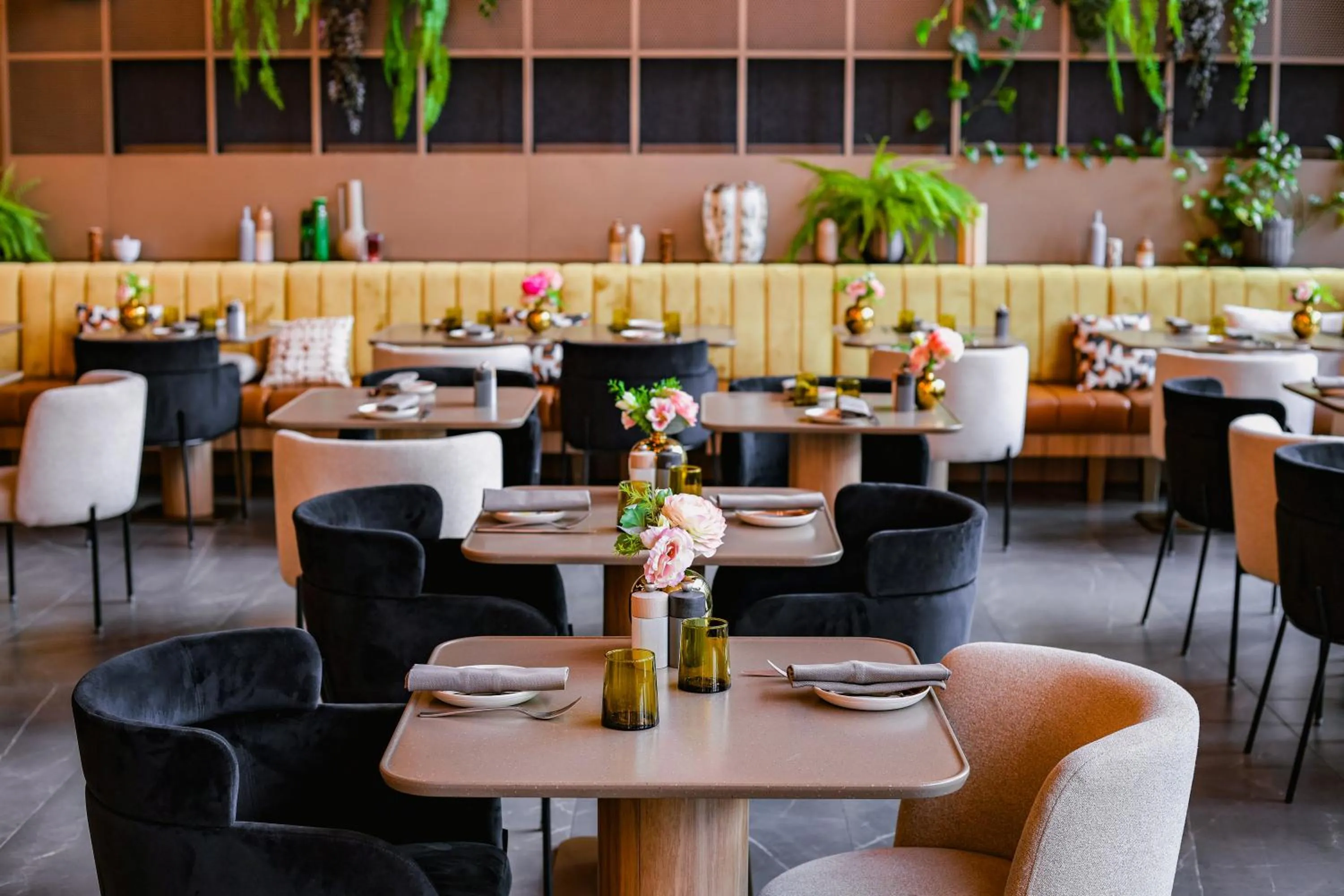 Restaurant/places to eat in Pullman Lyon