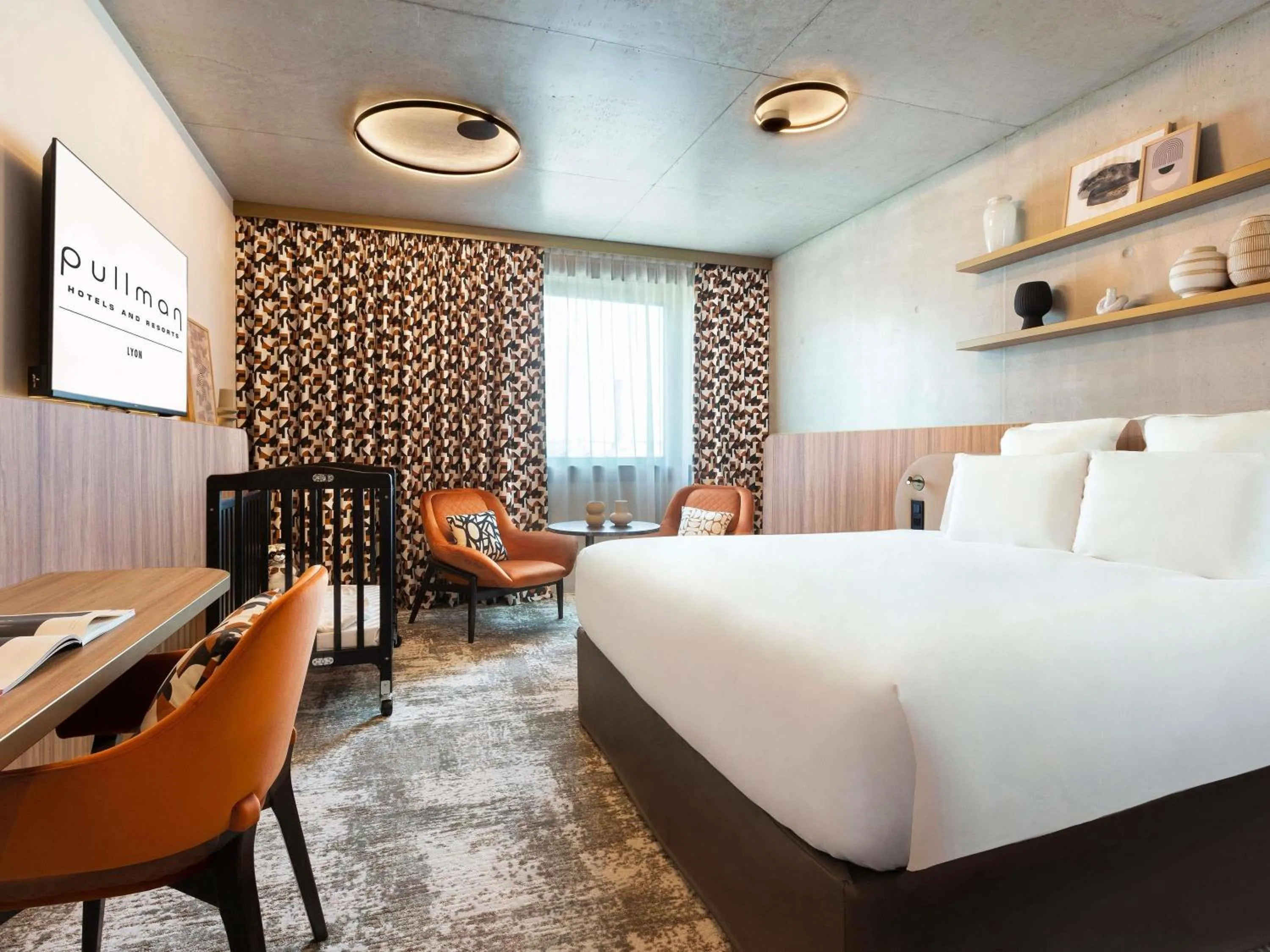 Bedroom, Bed in Pullman Lyon