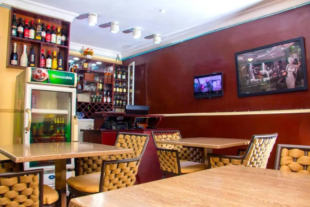 Dining area in ERiTH APARTMENT & SUITES