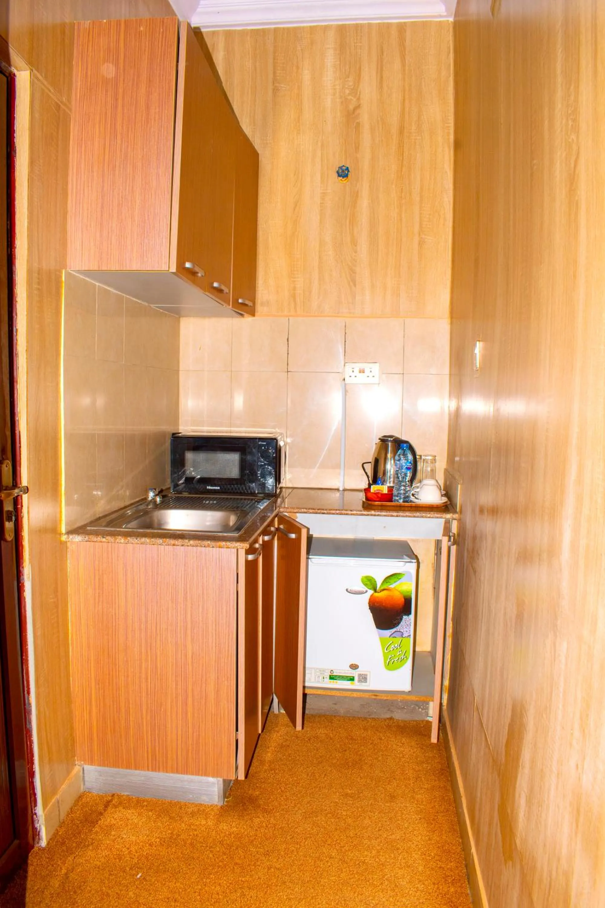 ERiTH APARTMENT & SUITES