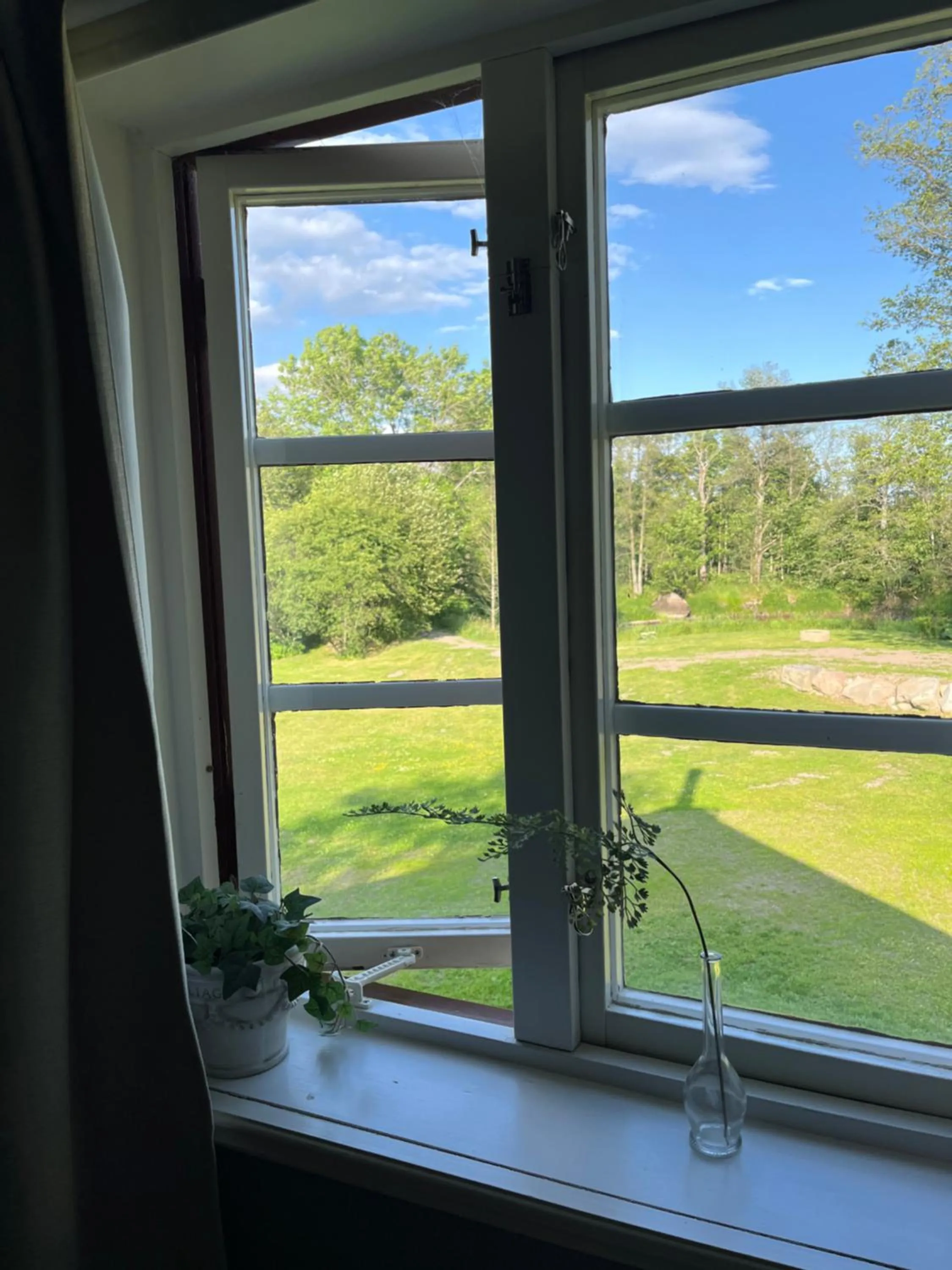 Garden view in Bäcks Bed & Breakfast