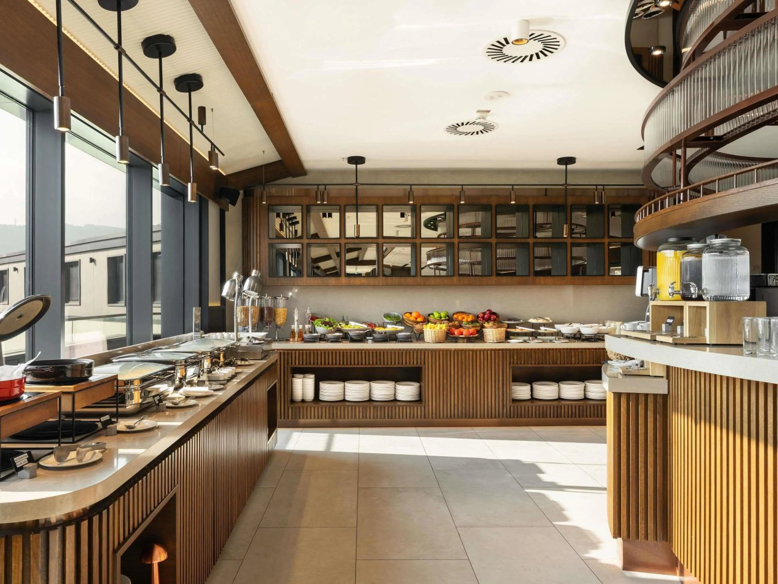 Restaurant/places to eat in Novotel Tbilisi Center