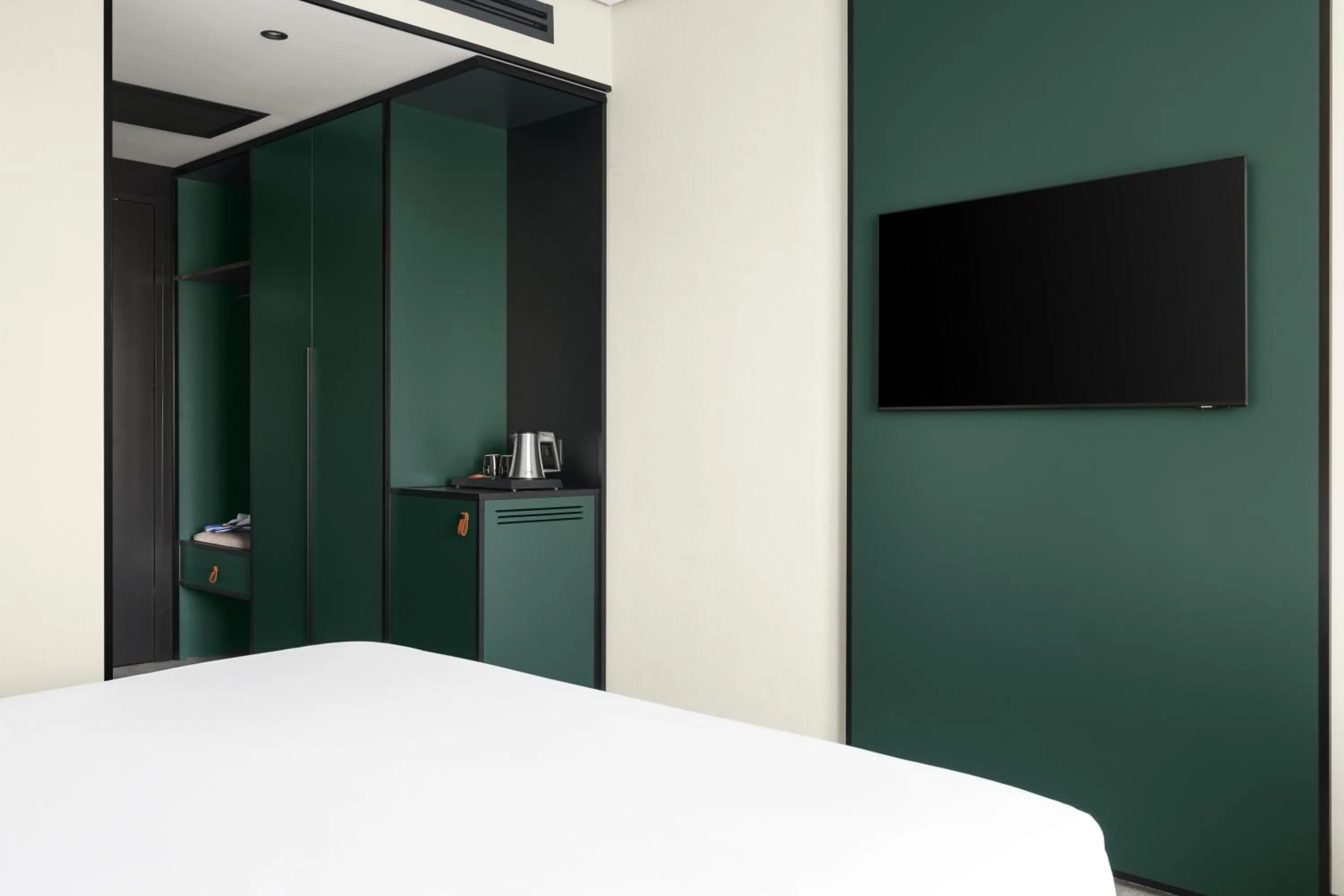 Bed in Novotel Tbilisi Center