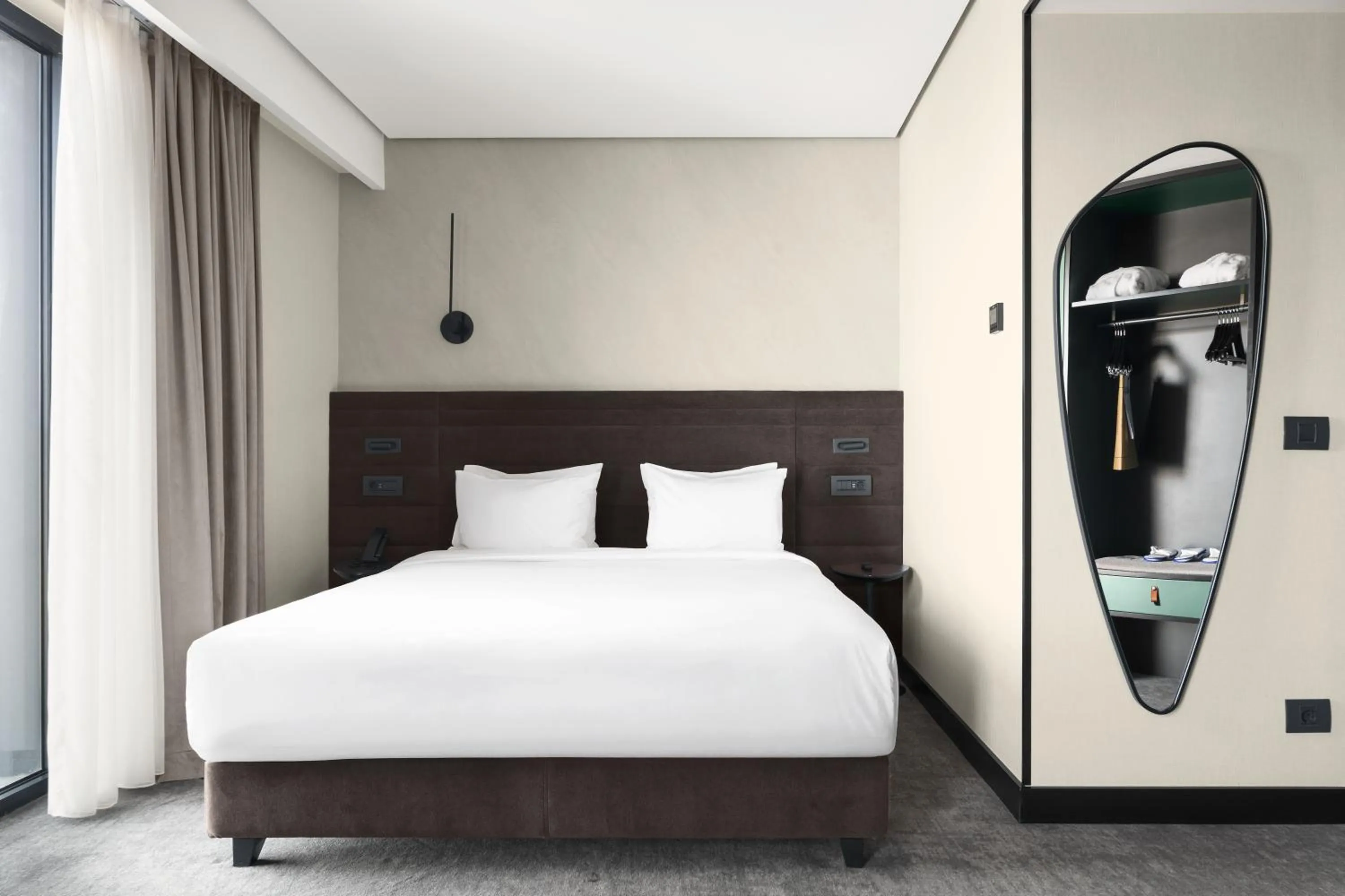 Photo of the whole room, Bed in Novotel Tbilisi Center