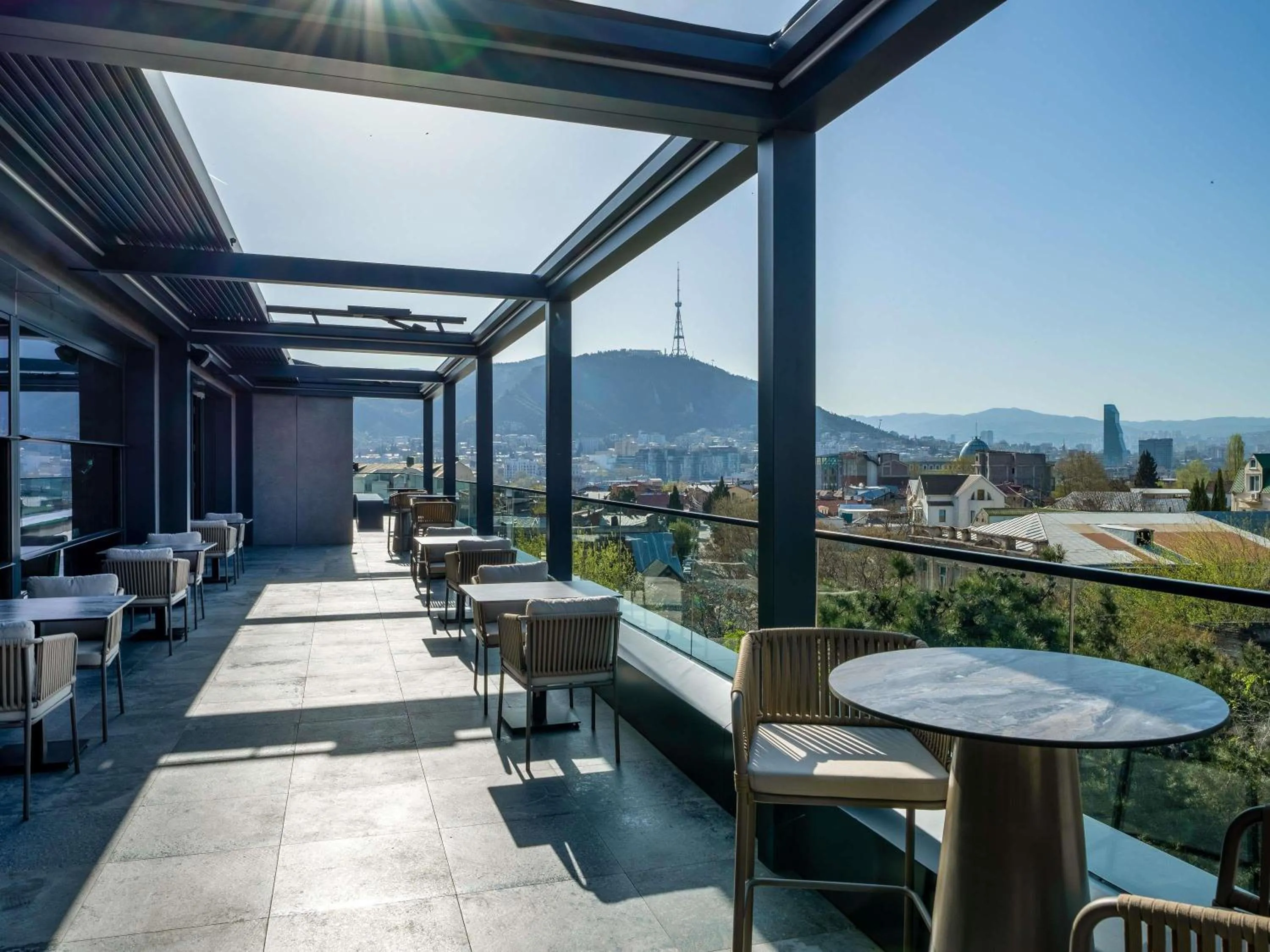 Restaurant/places to eat in Novotel Tbilisi Center