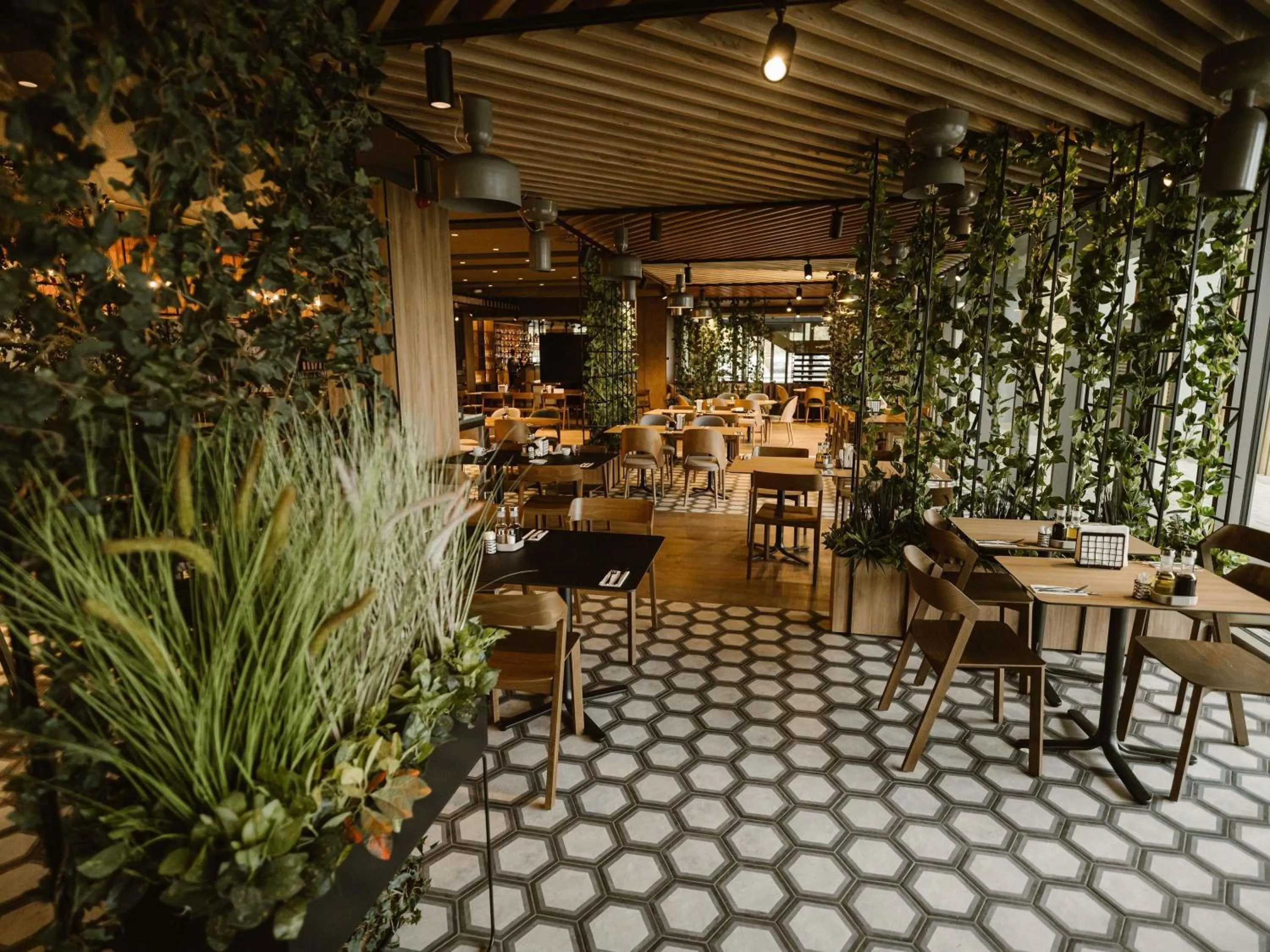 Restaurant/places to eat in Mercure Sibiu Arsenal