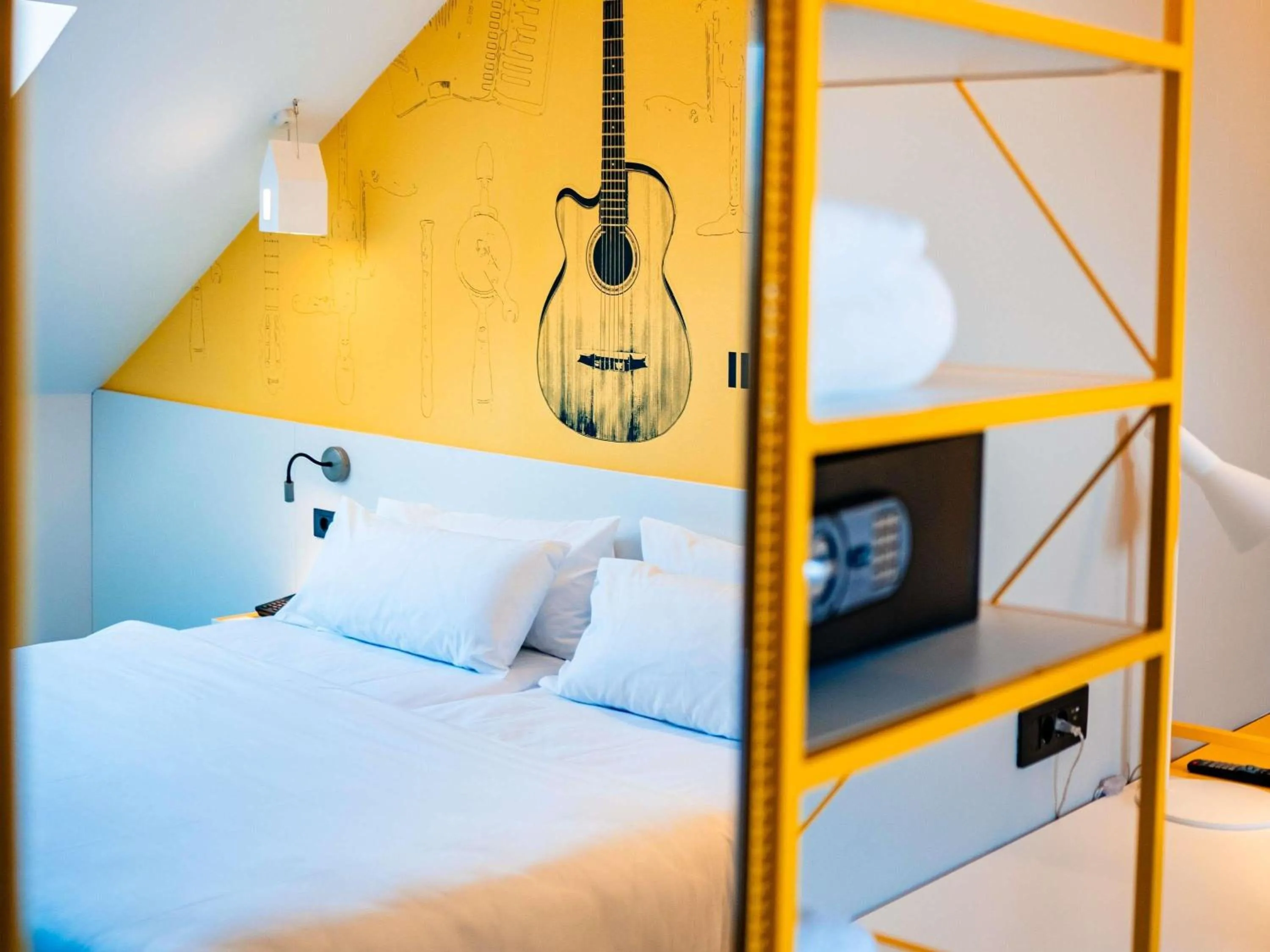 Bedroom, Bed in Ibis Styles Sibiu Arsenal