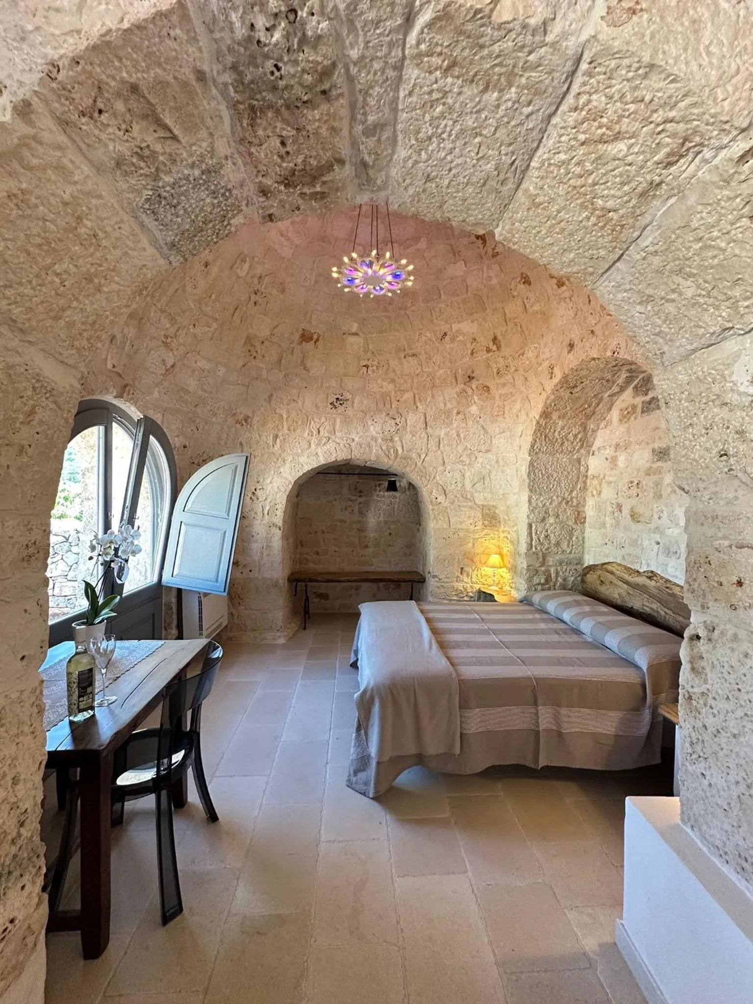 Photo of the whole room in Masseria Mazzalorsa