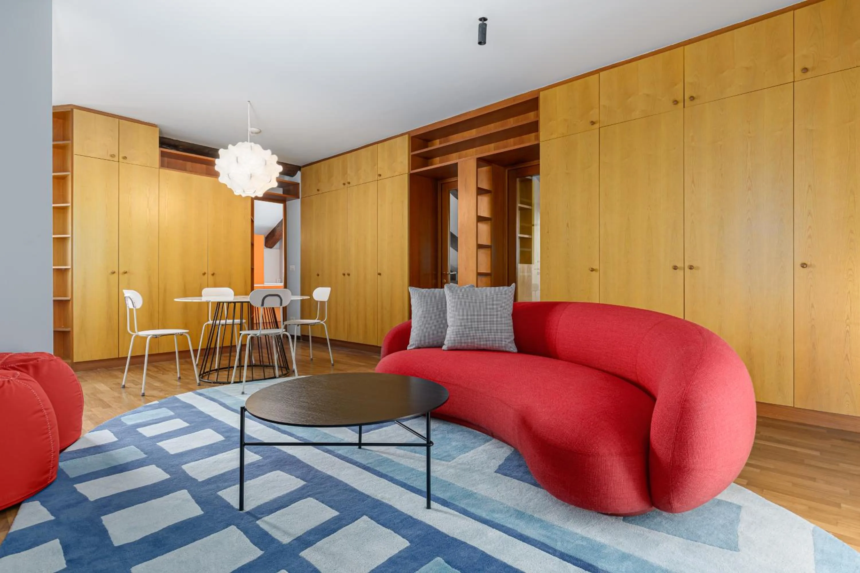 Living room in Palazzo Dei Fiori by Room Mate